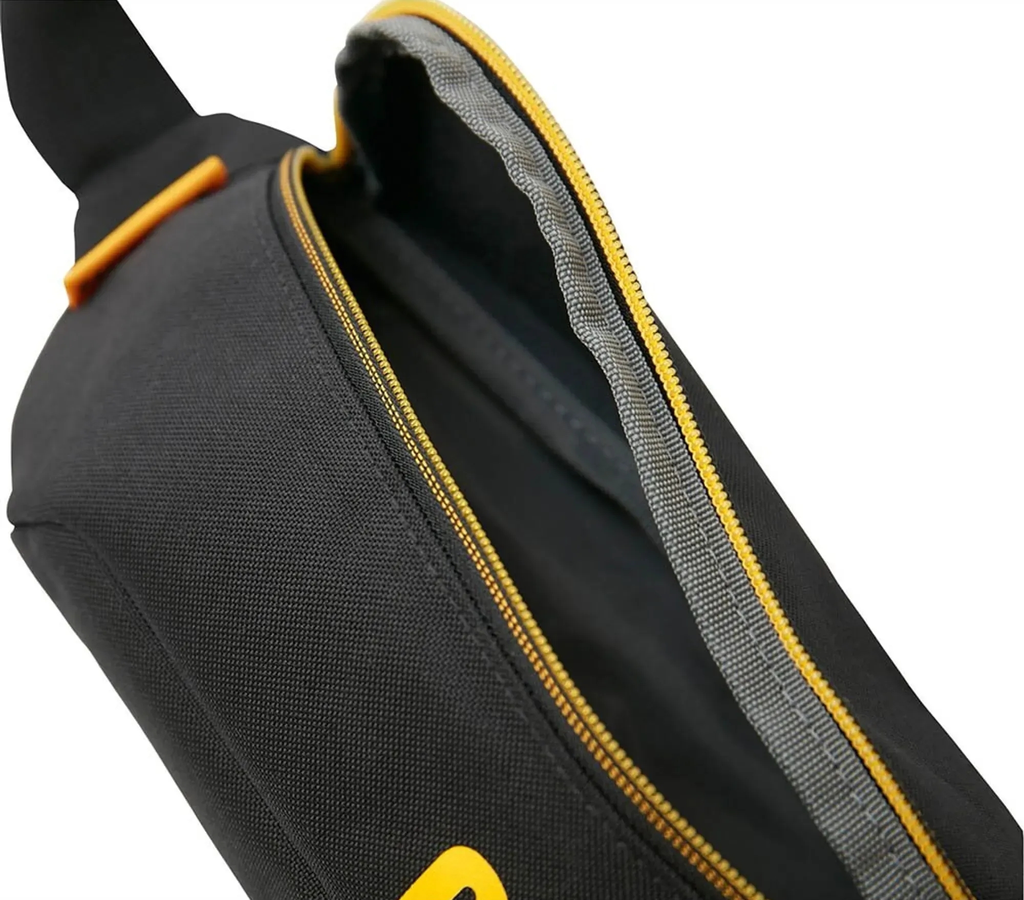 Сумка Caterpillar (CAT) Waist Bag 83615-01-ACC 25x10x4 чорнафото4