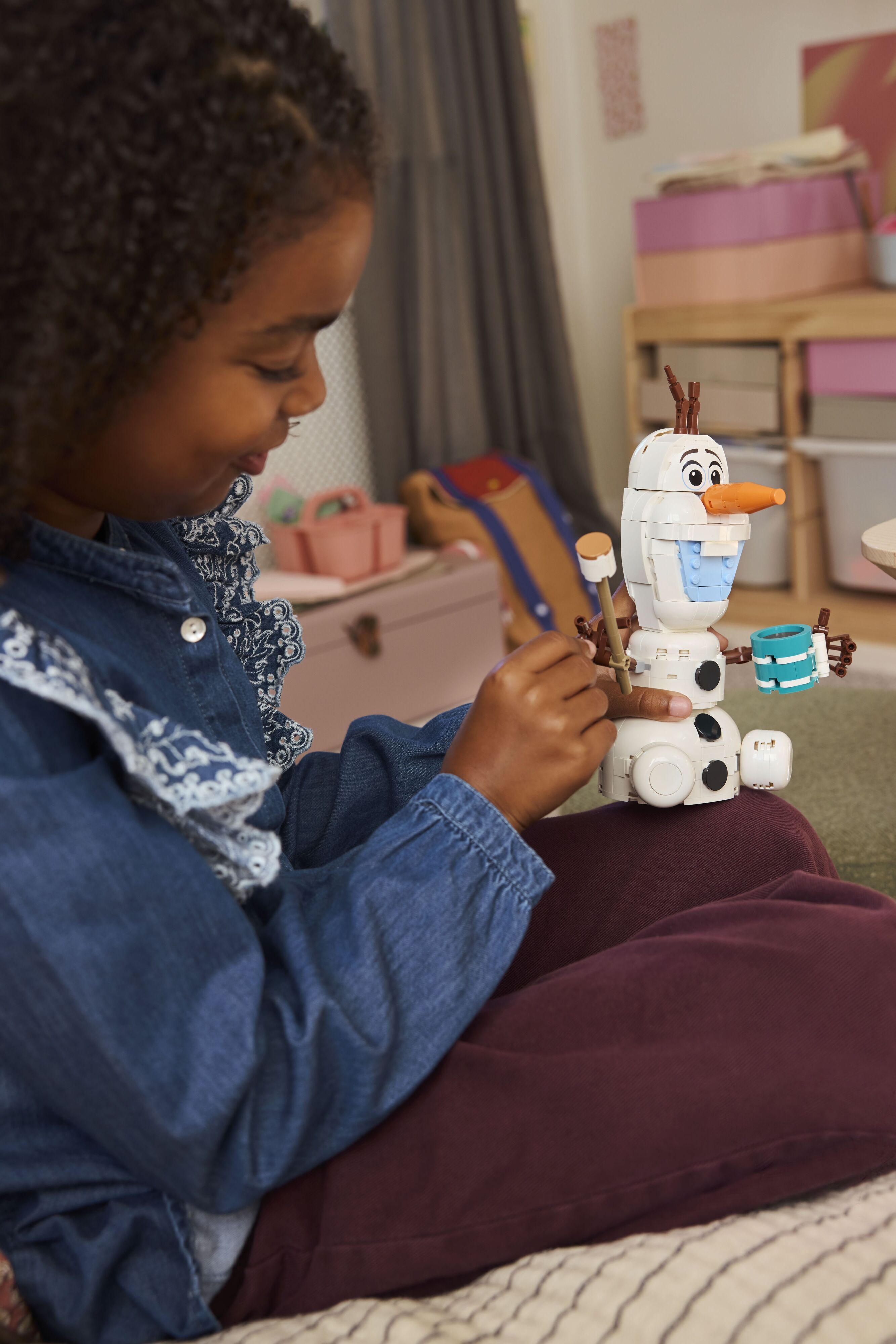 LEGO 43287 Disney Princess Веселье на пикнике Олафа и Бруни фото 10