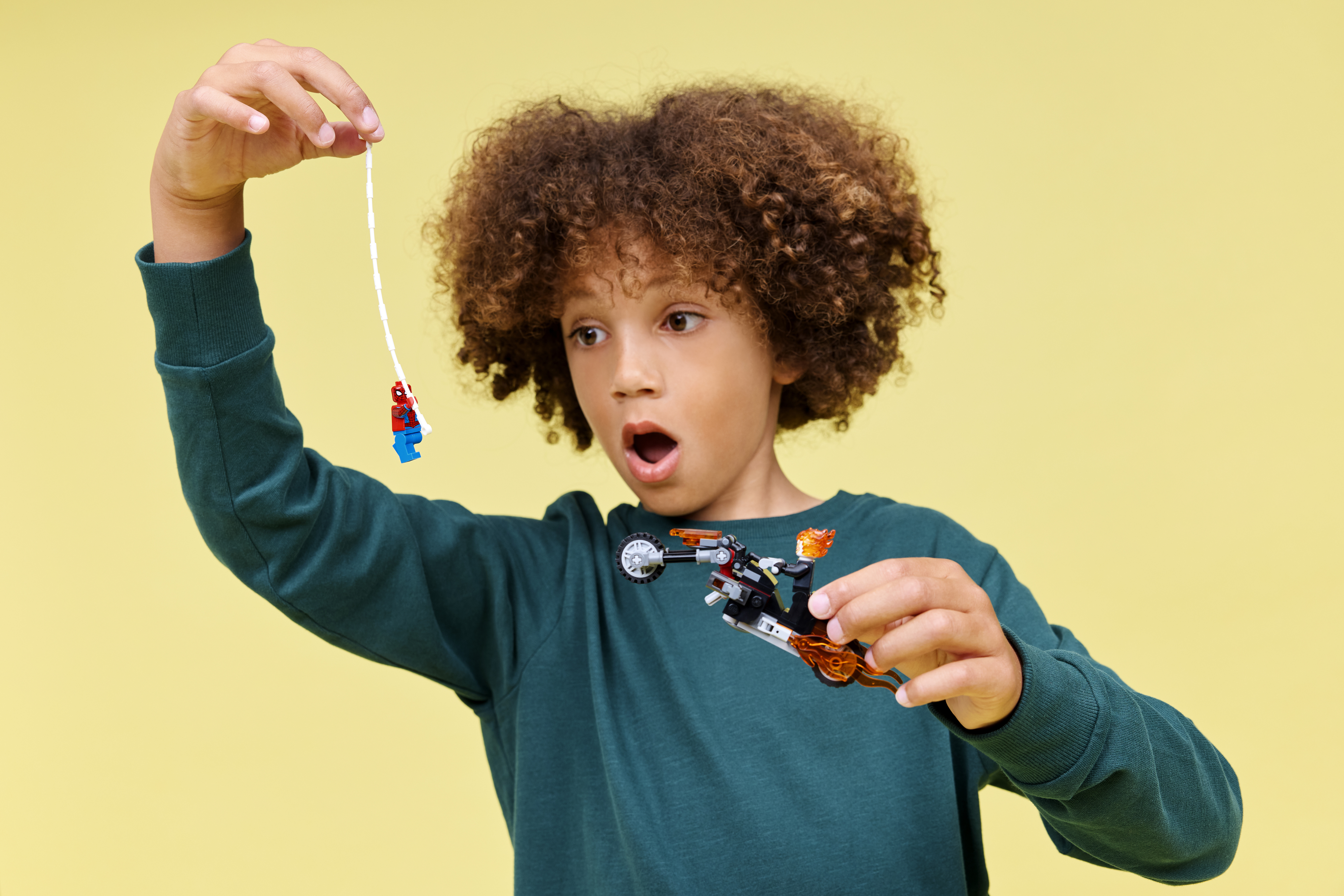 LEGO 76335 Super Heroes Людина-павук vs. Примарний вершник на мотоцикліфото9