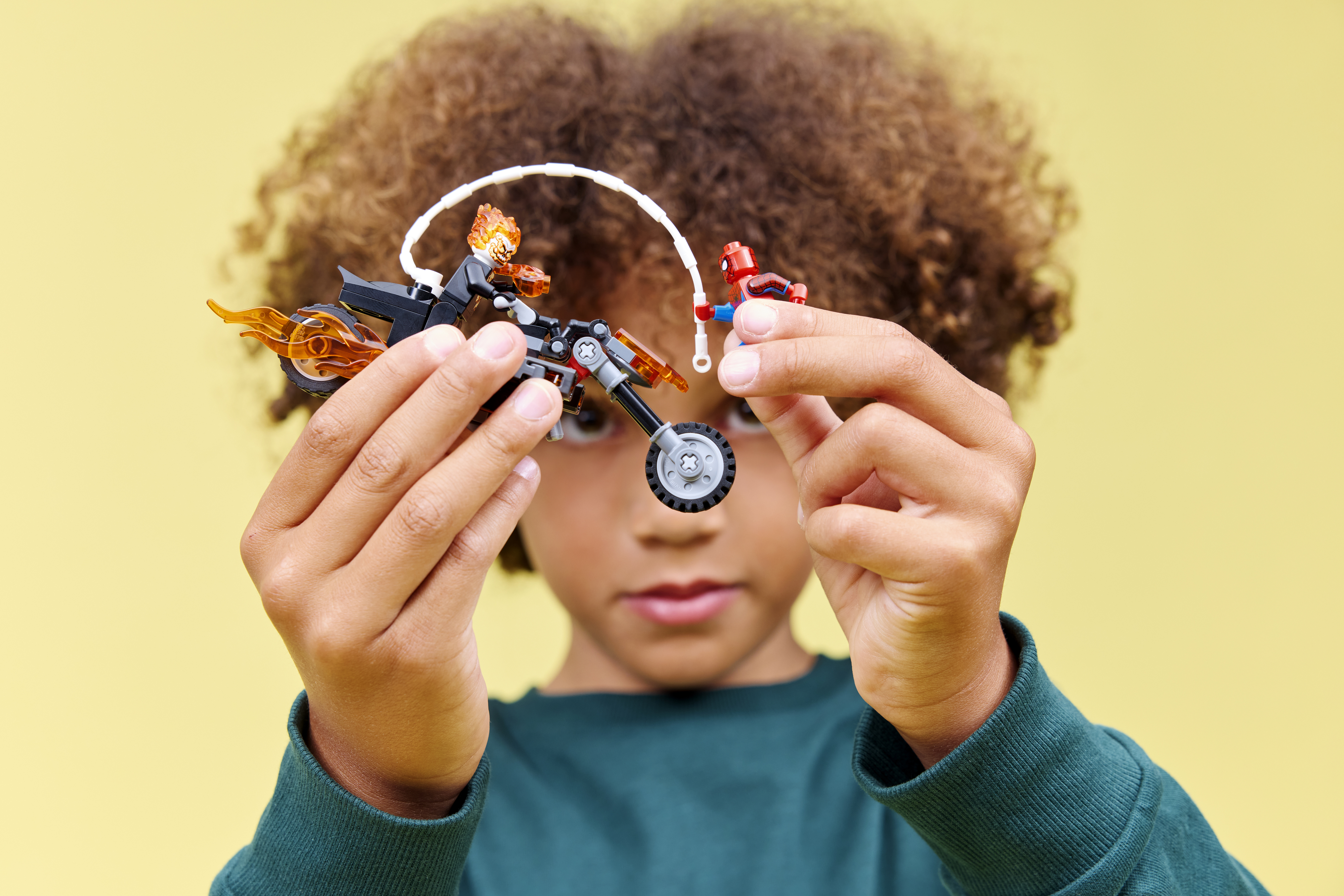 LEGO 76335 Super Heroes Людина-павук vs. Примарний вершник на мотоцикліфото10