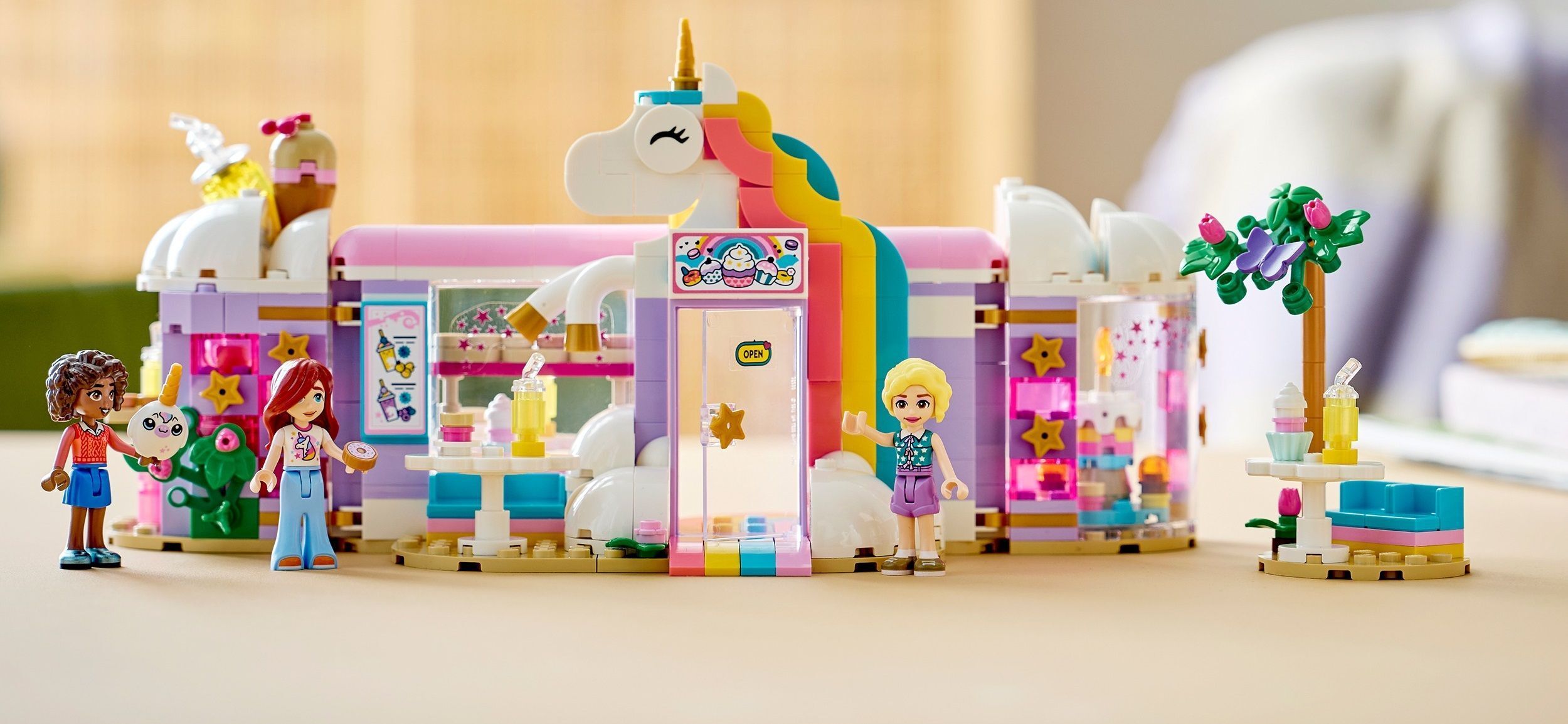 LEGO 42684 Friends Кофейня мечт единорога фото 10