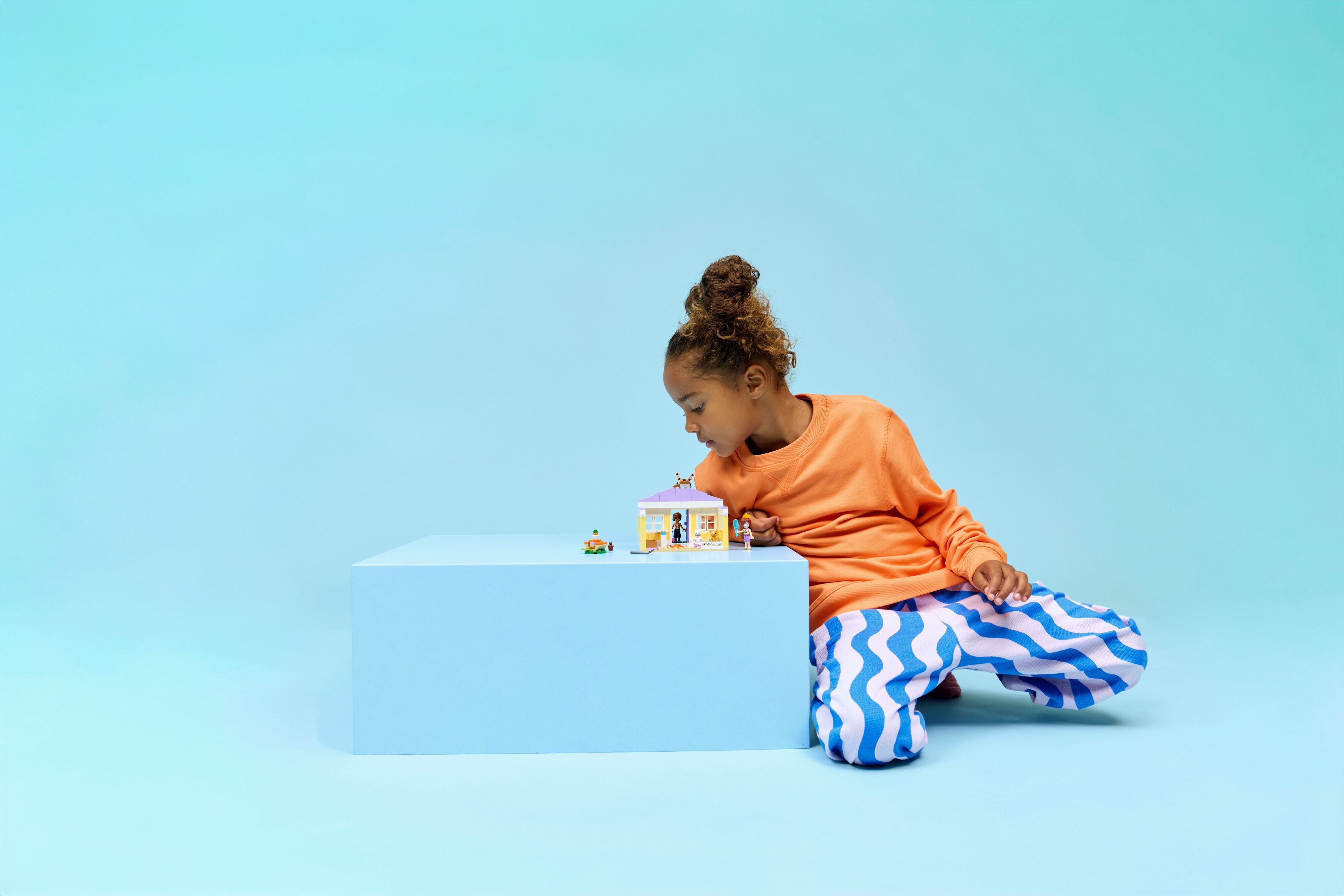 LEGO 42679 Friends Отель Bunny в Хартлейк-Сити фото 11