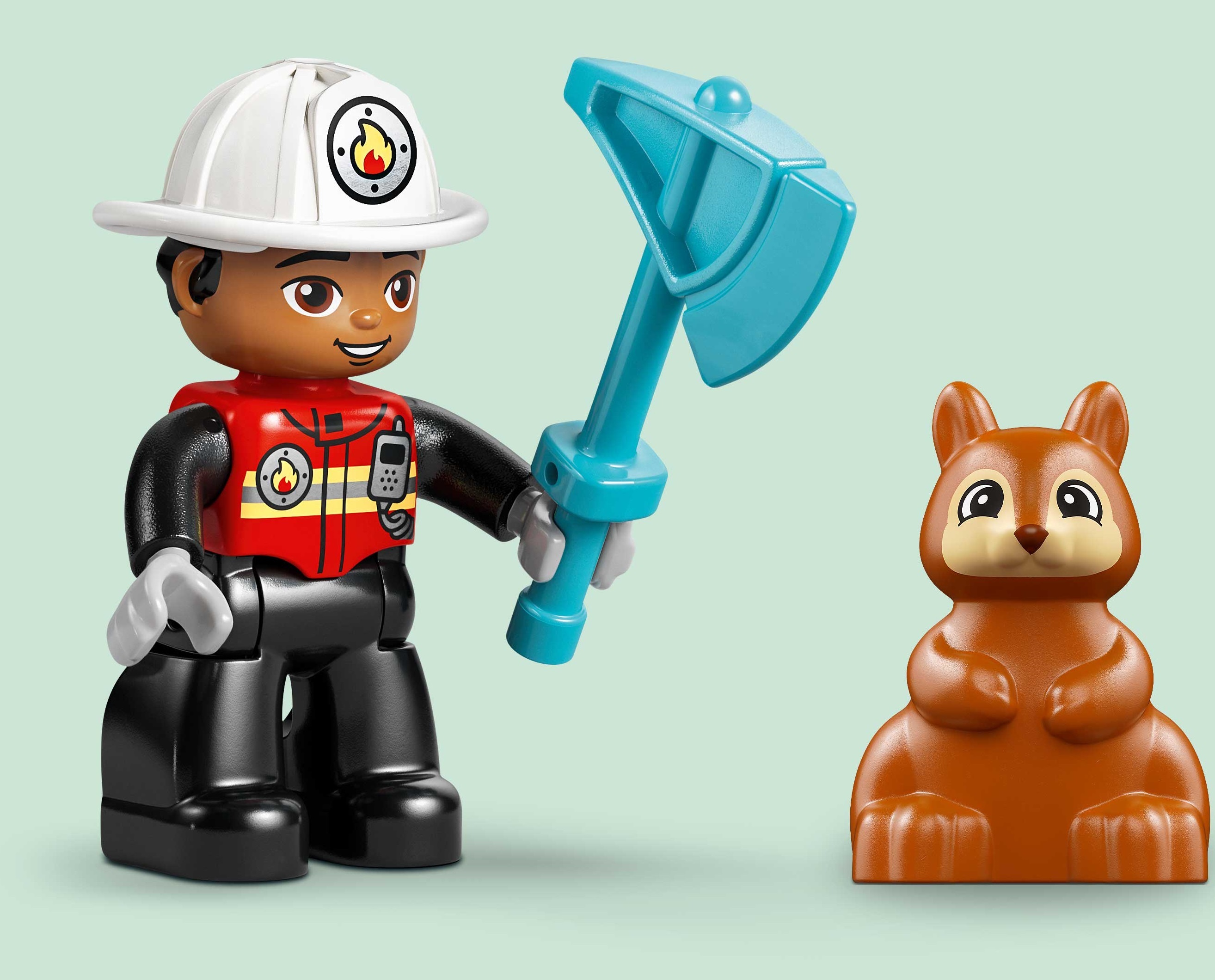 LEGO 10473 DUPLO Town Пожежна машина зі шлангом і пожежникомфото8