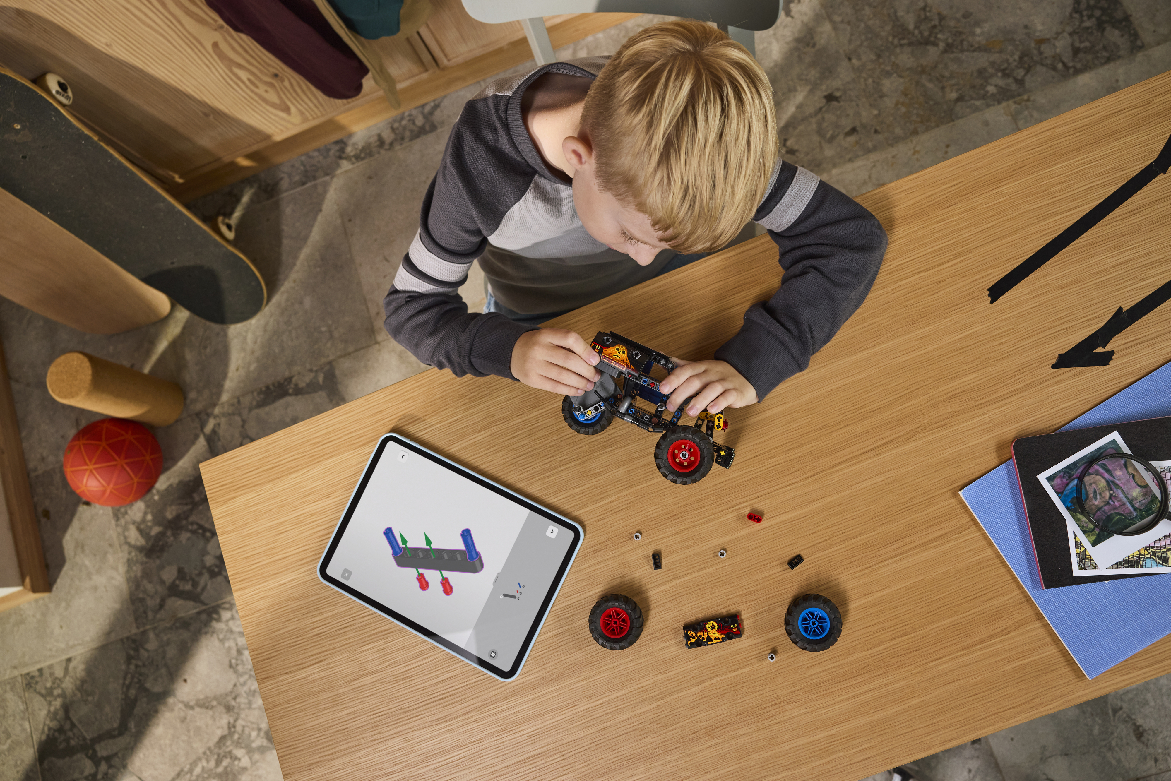 LEGO 42219 Technic Monster Jam Grave Digger Огонь и лед фото 3