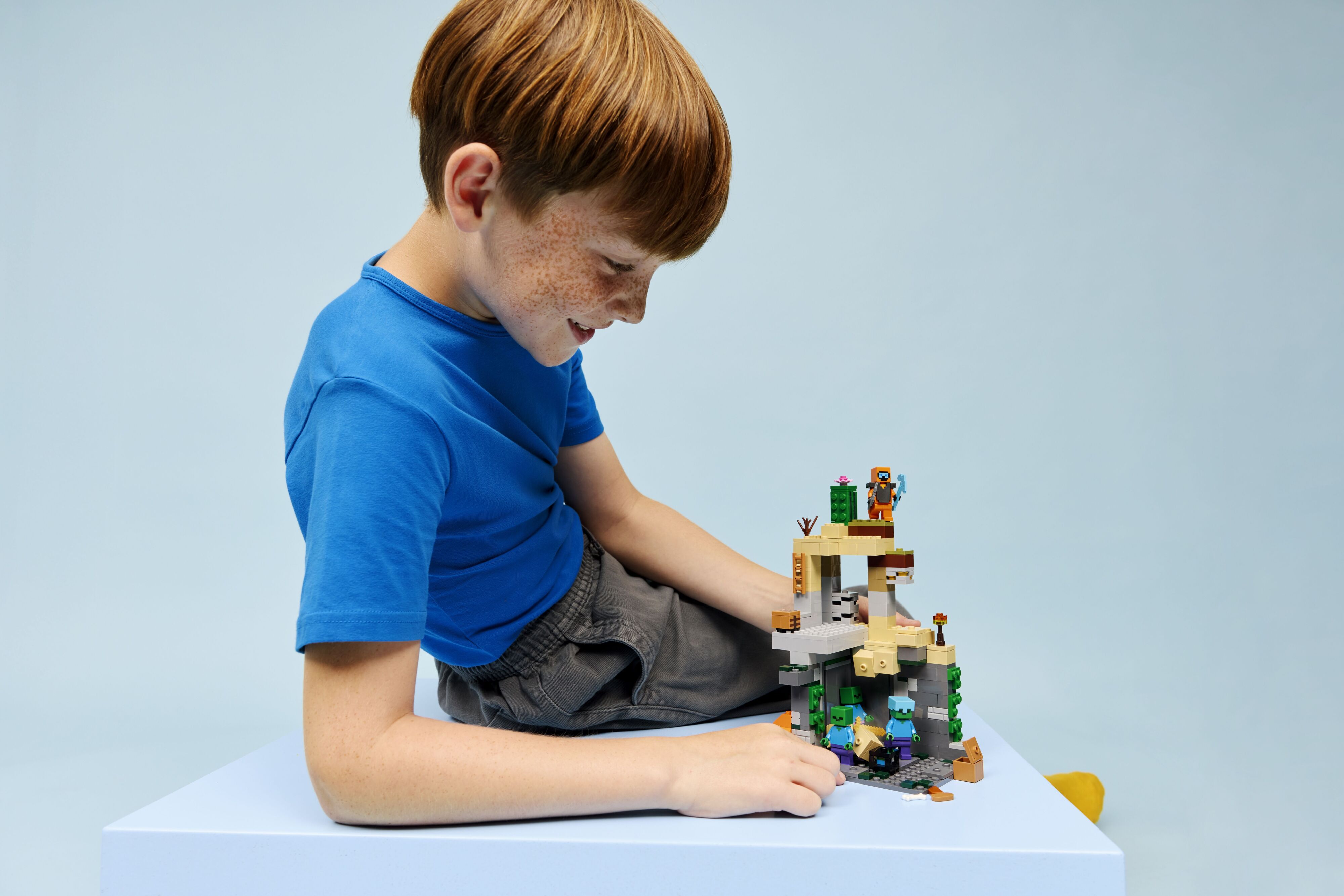 LEGO 21587 Minecraft Підземелля зомбіфото11