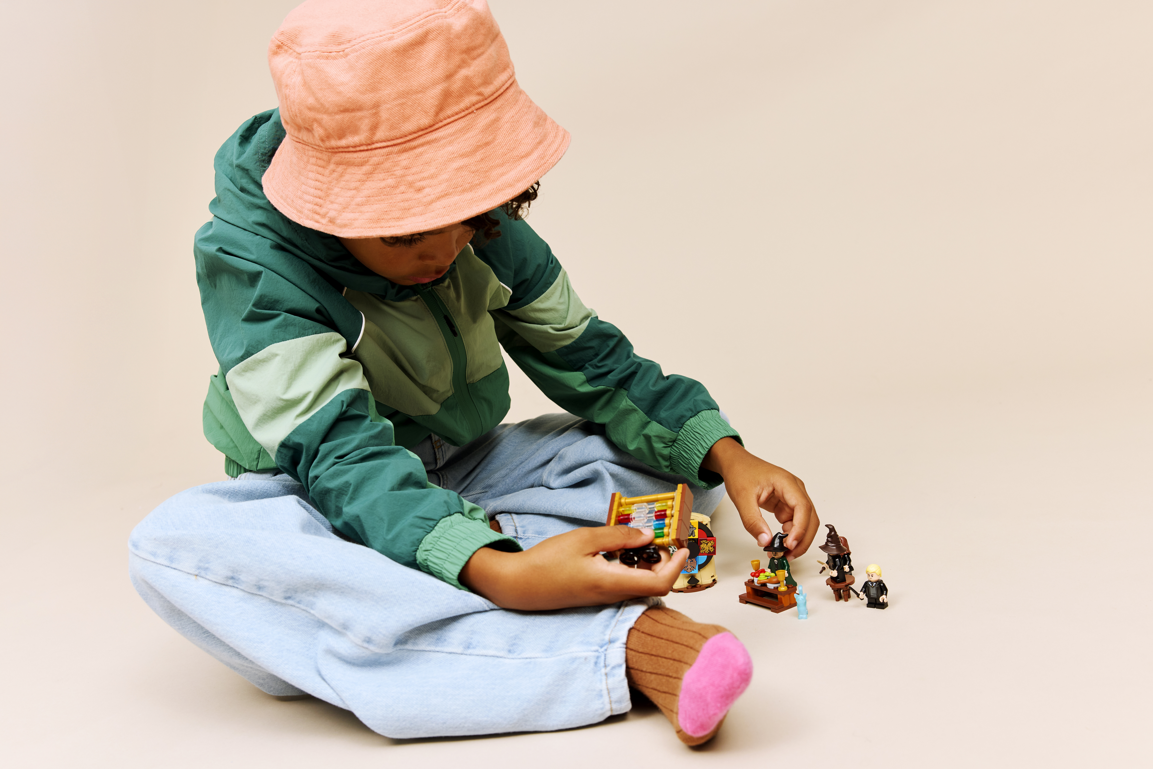 LEGO 76460 Harry Potter Замок Гоґвортс: Церемонія розподілу по факультетахфото5