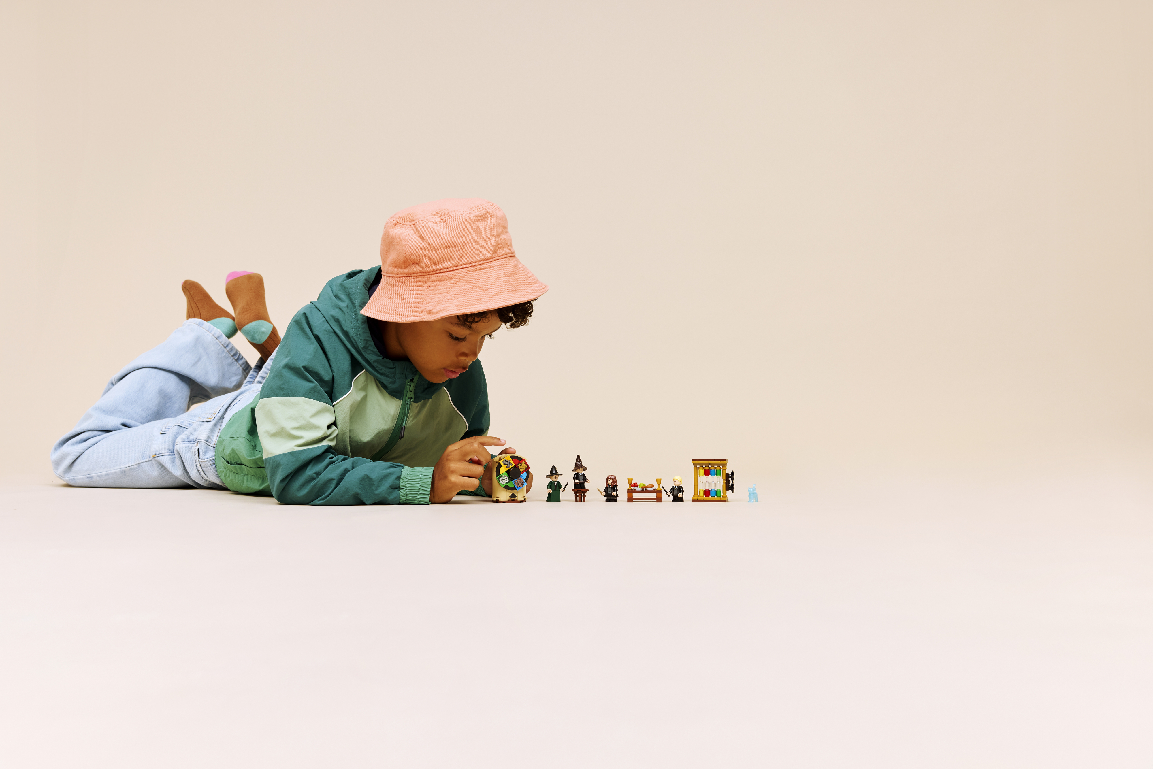 LEGO 76460 Harry Potter Замок Гоґвортс: Церемонія розподілу по факультетахфото6