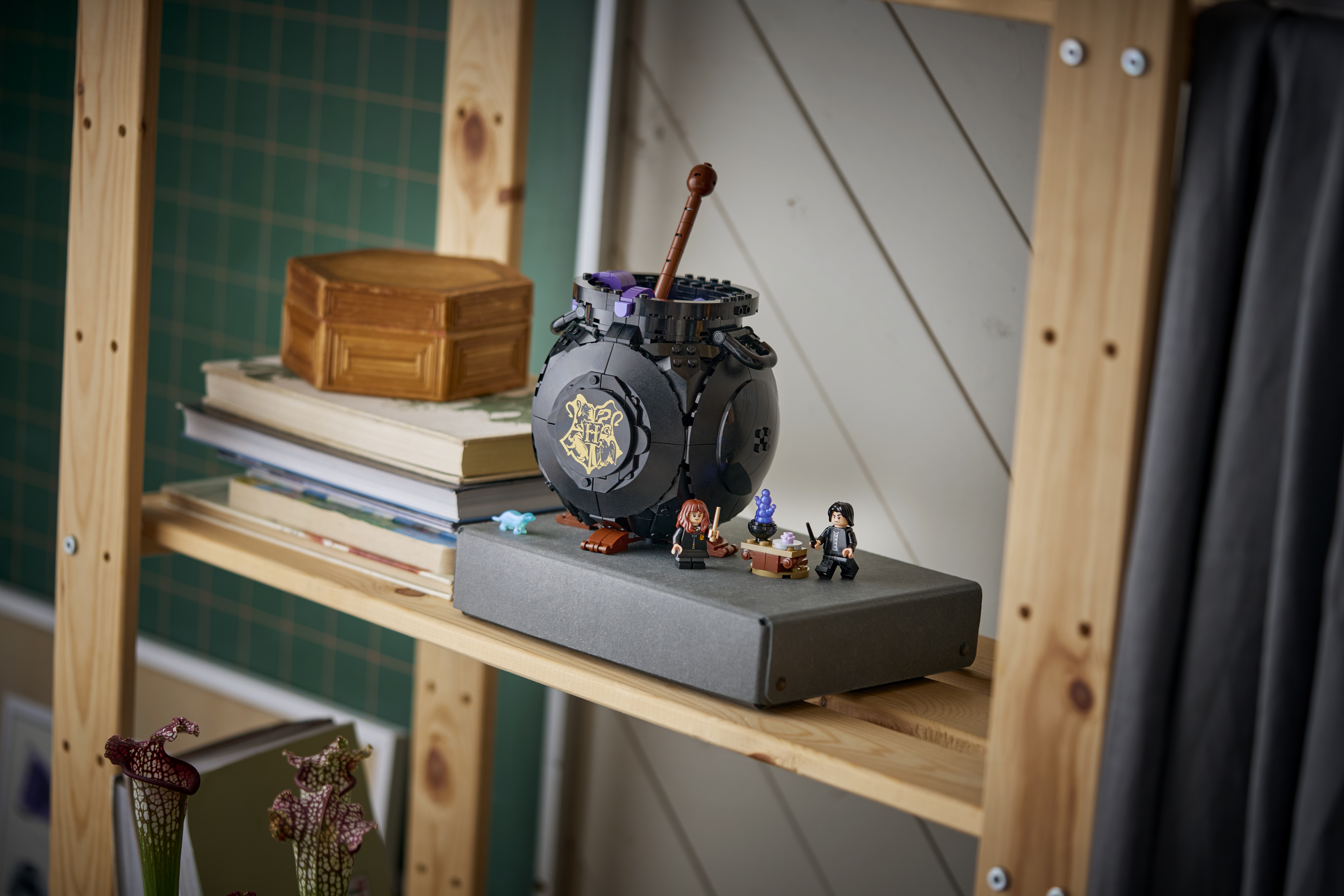 LEGO 76464 Harry Potter Котьол: Тайный класс зельеваренья фото 3