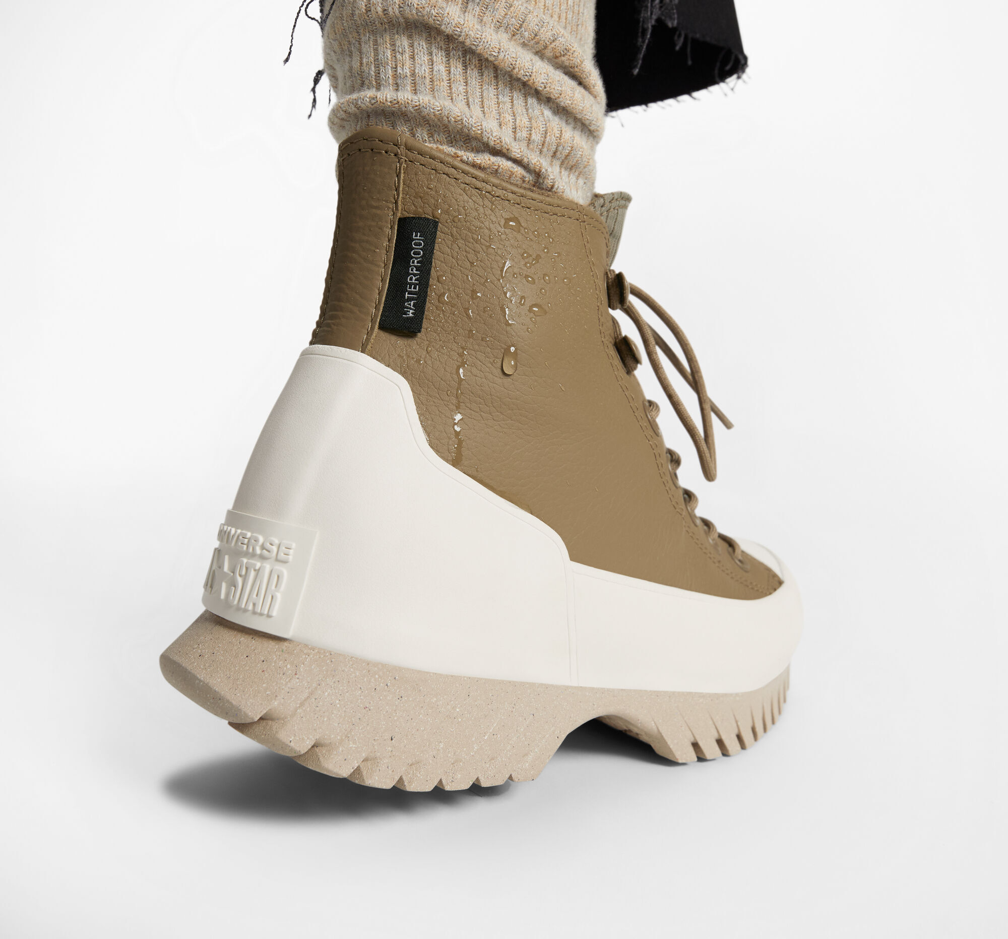 Ботинки женские Converse Ctas Lugged 2.0 Cc Hi A04634C 40 (7 US) коричневые фото 9