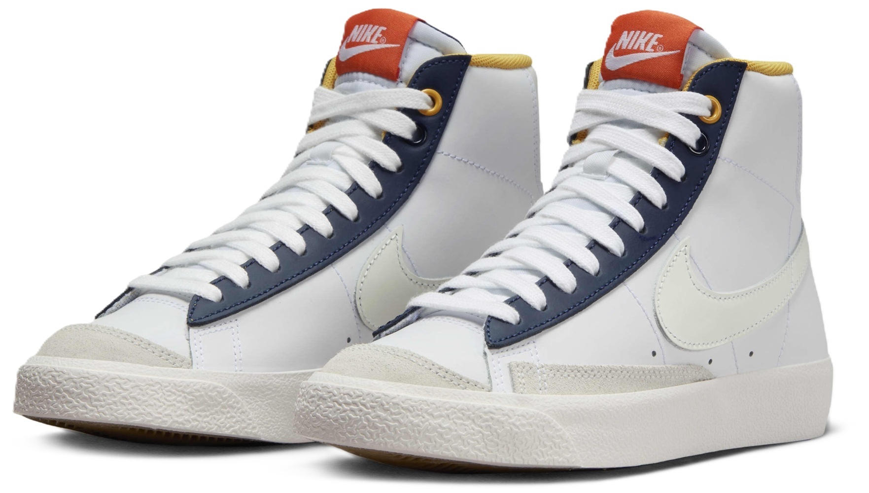 Кеды высокие мужские Nike Blazer Mid 77 Bg FN6966-100 36 (4Y US) белые фото 3
