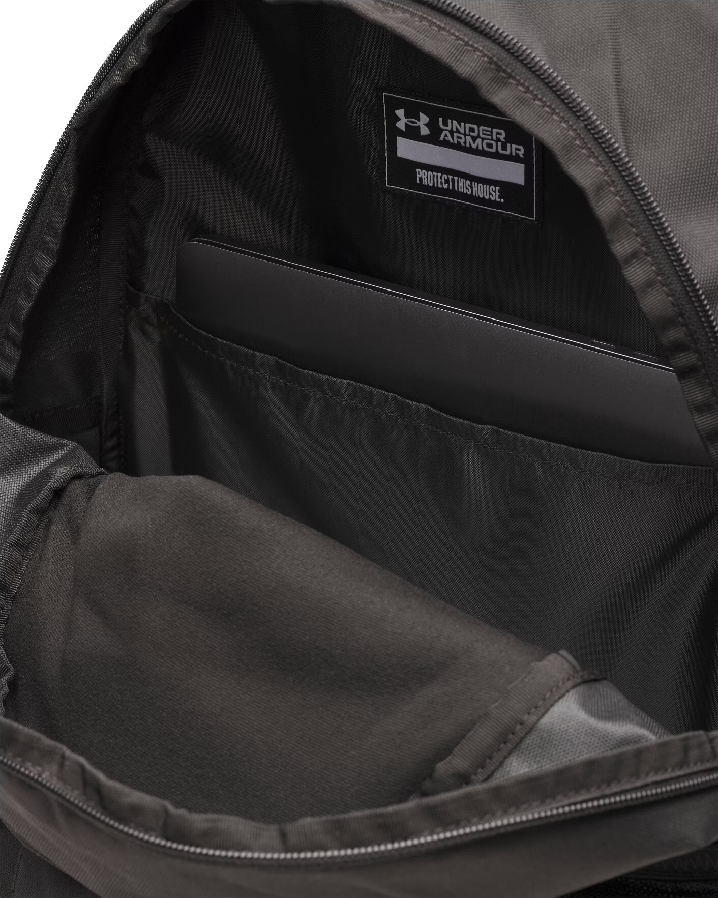 Рюкзак Under Armour Hustle Lite Backpack 6000399-001 OSFM чорнийфото4