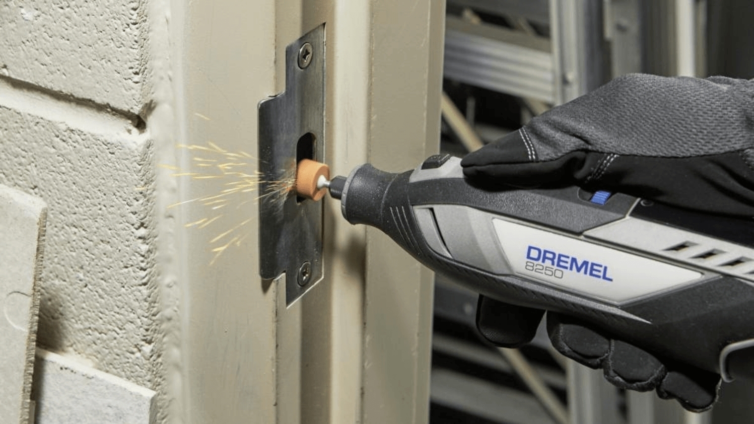 Шліфувально-гравіювальна машина Dremel 8250-5/65 12В 2х2А·год (F.013.825.0JF)фото