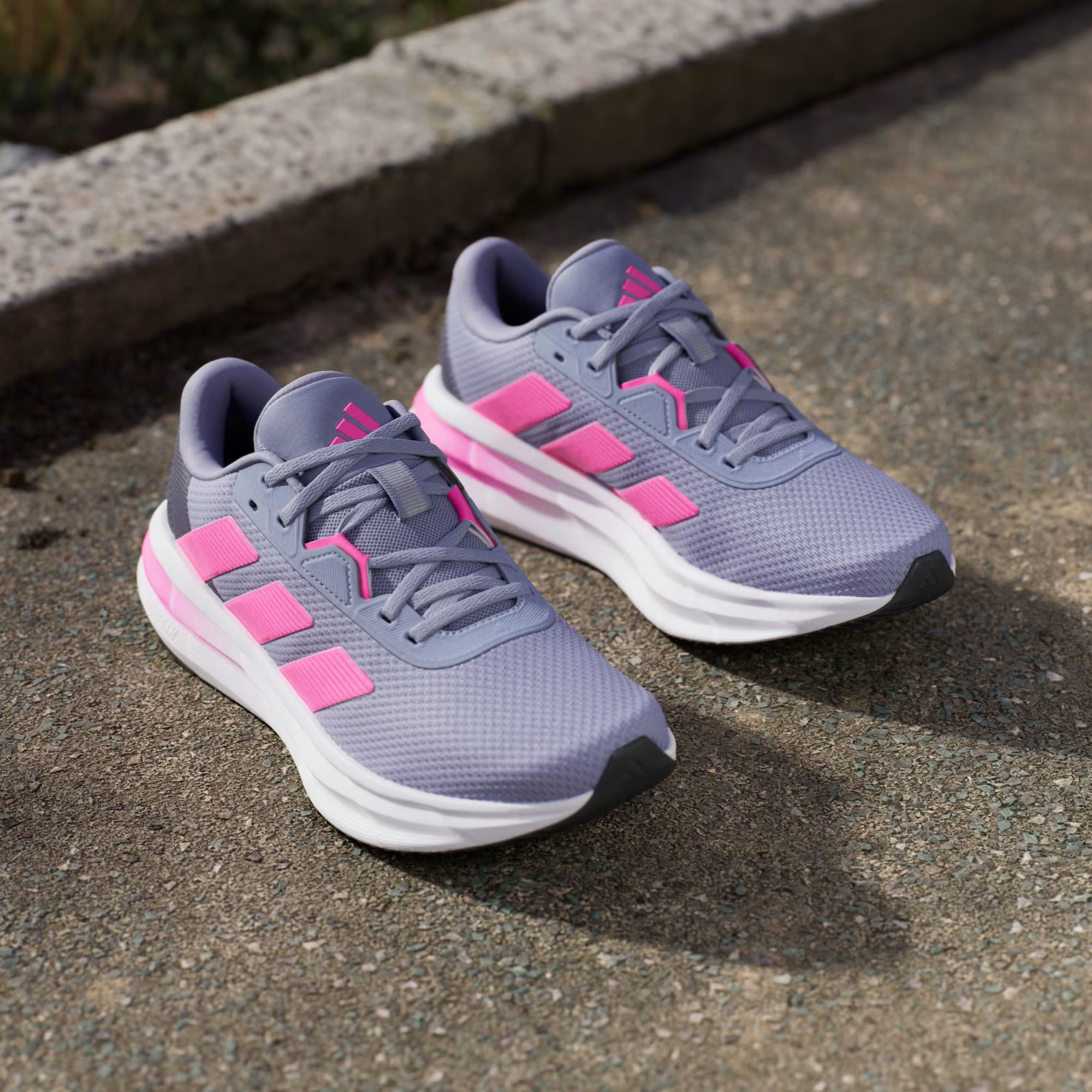 Кроссовки женские Adidas Galaxy 7 W JQ2608 40 (6.5 UK) серые фото 