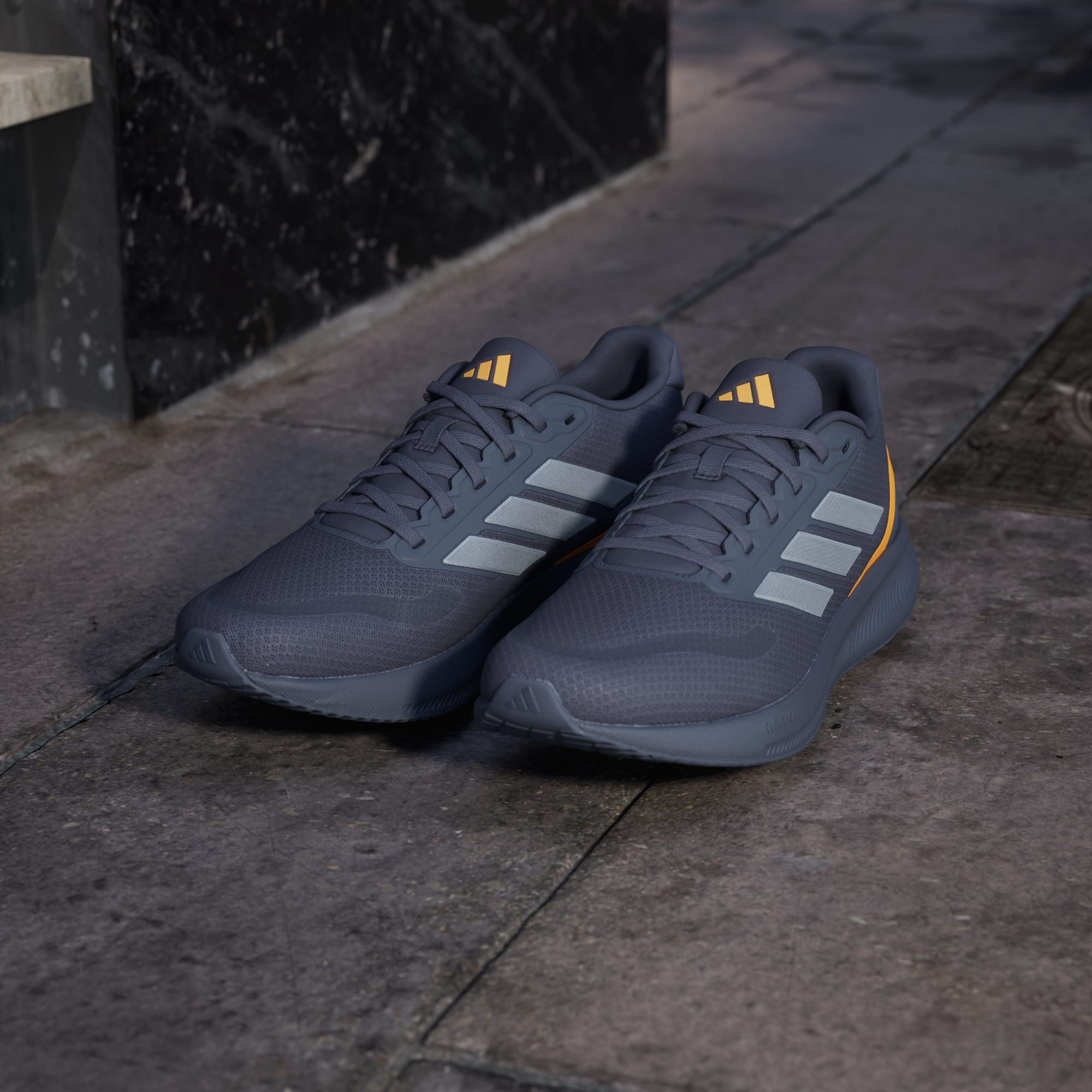 Кроссовки мужские Adidas Runfalcon 5 JQ6979 44 2/3 (10 UK) темно-синие фото 