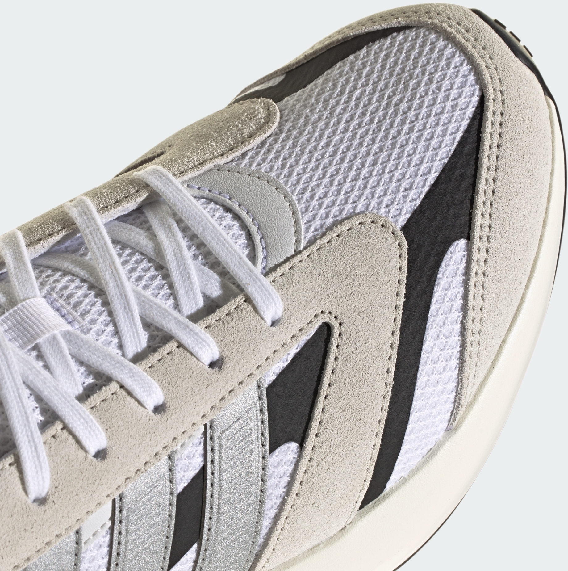 Кроссовки мужские Adidas Lightshift 2.0 JQ9650 44 2/3 (10 UK) белые фото 