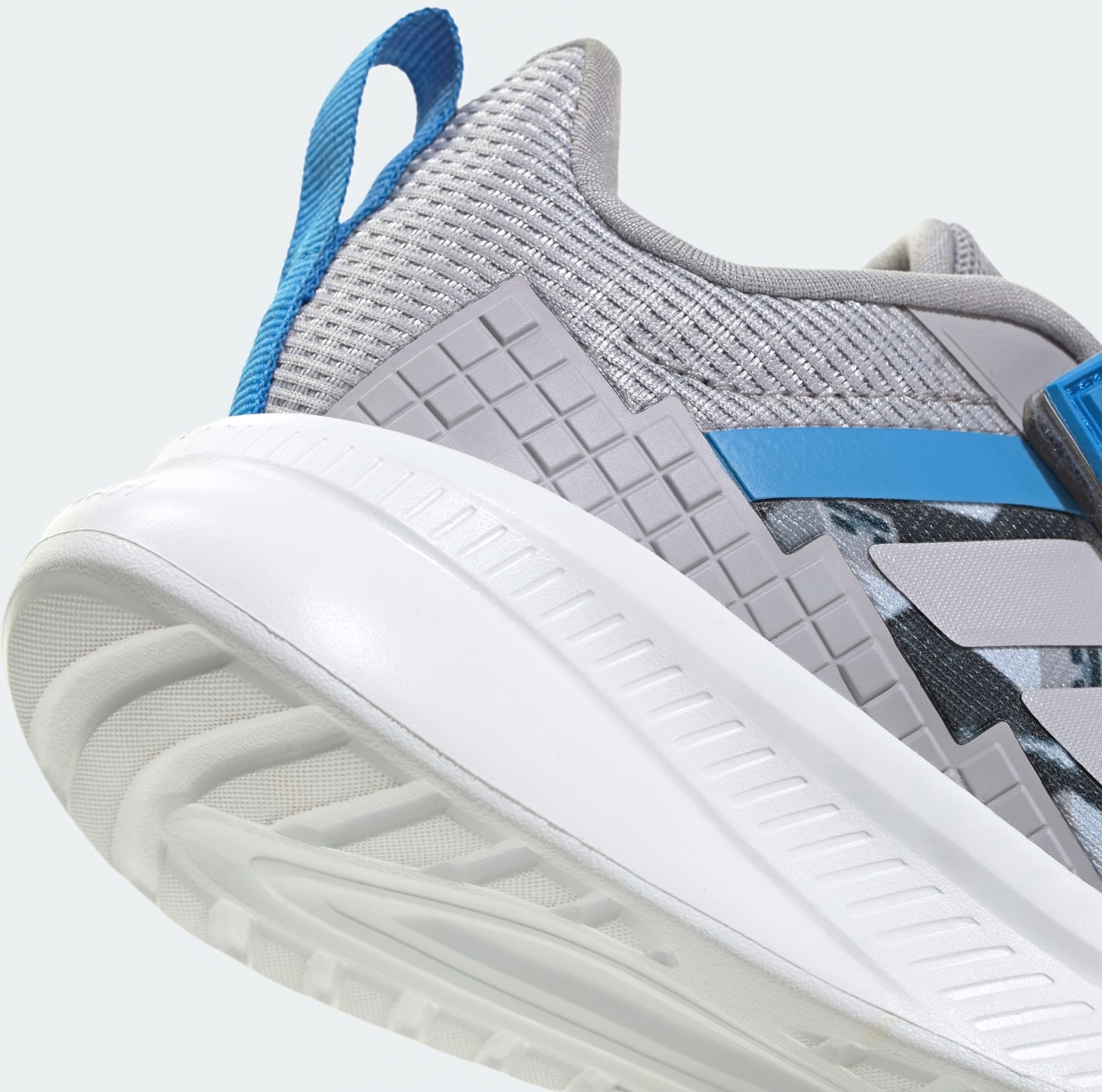 Кроссовки детские Adidas Minecraft Fortarun El C JR1945 33 (1 UK) серые фото 