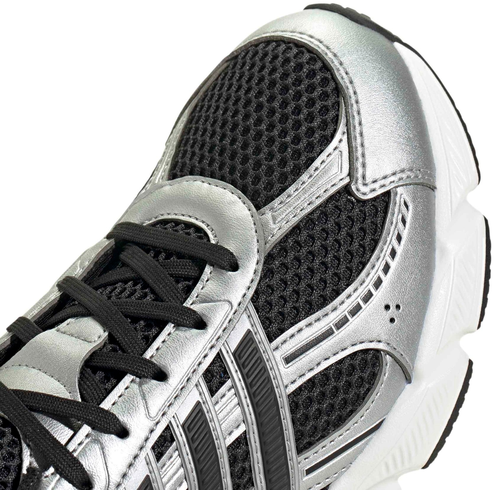 Кроссовки женские Adidas Technochaos 2000 JR7228 36 2/3 (4 UK) черные фото 