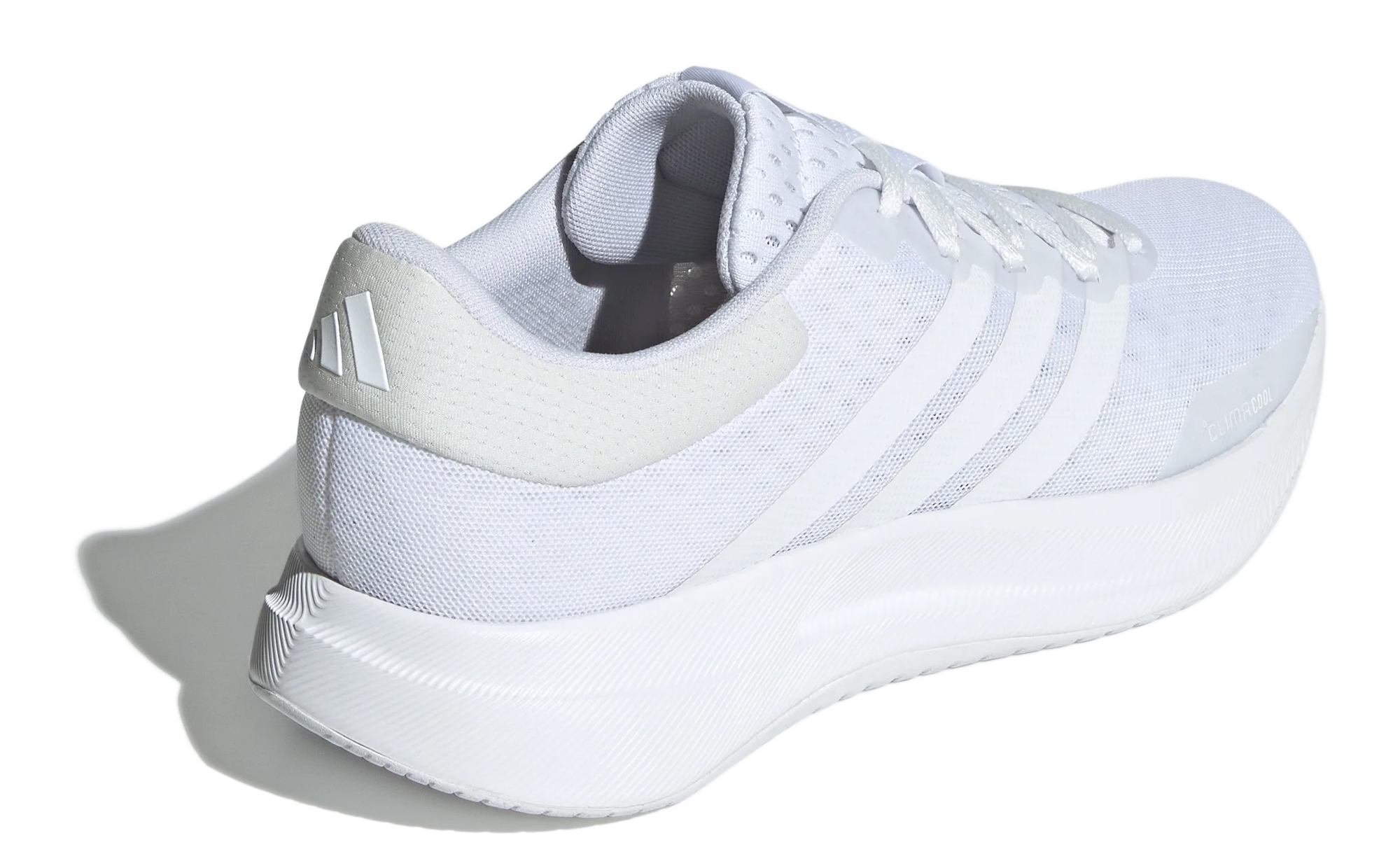 Кроссовки мужские Adidas Treadmove HQ9352 39 1/3 (6 UK) белые фото 