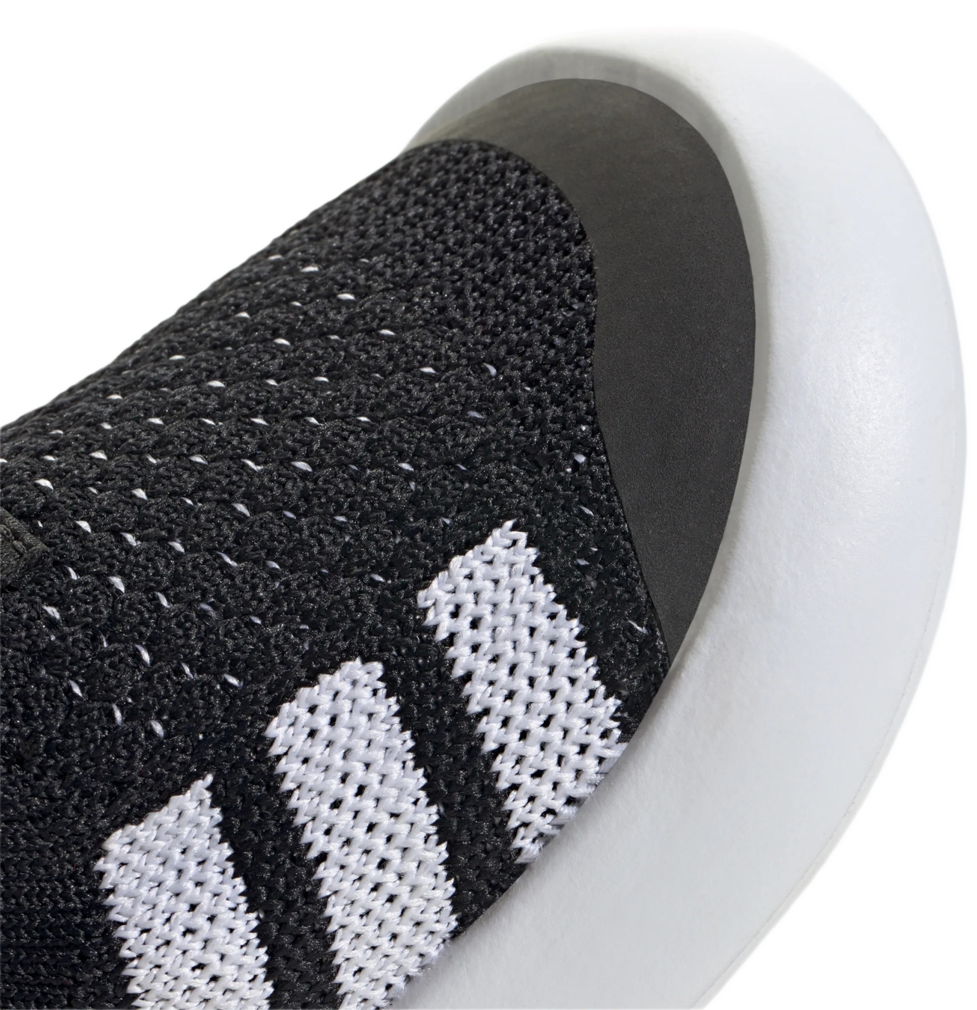 Слипоны детские Adidas Bubblecomfy I IH1264 23 (6K UK) черные фото8