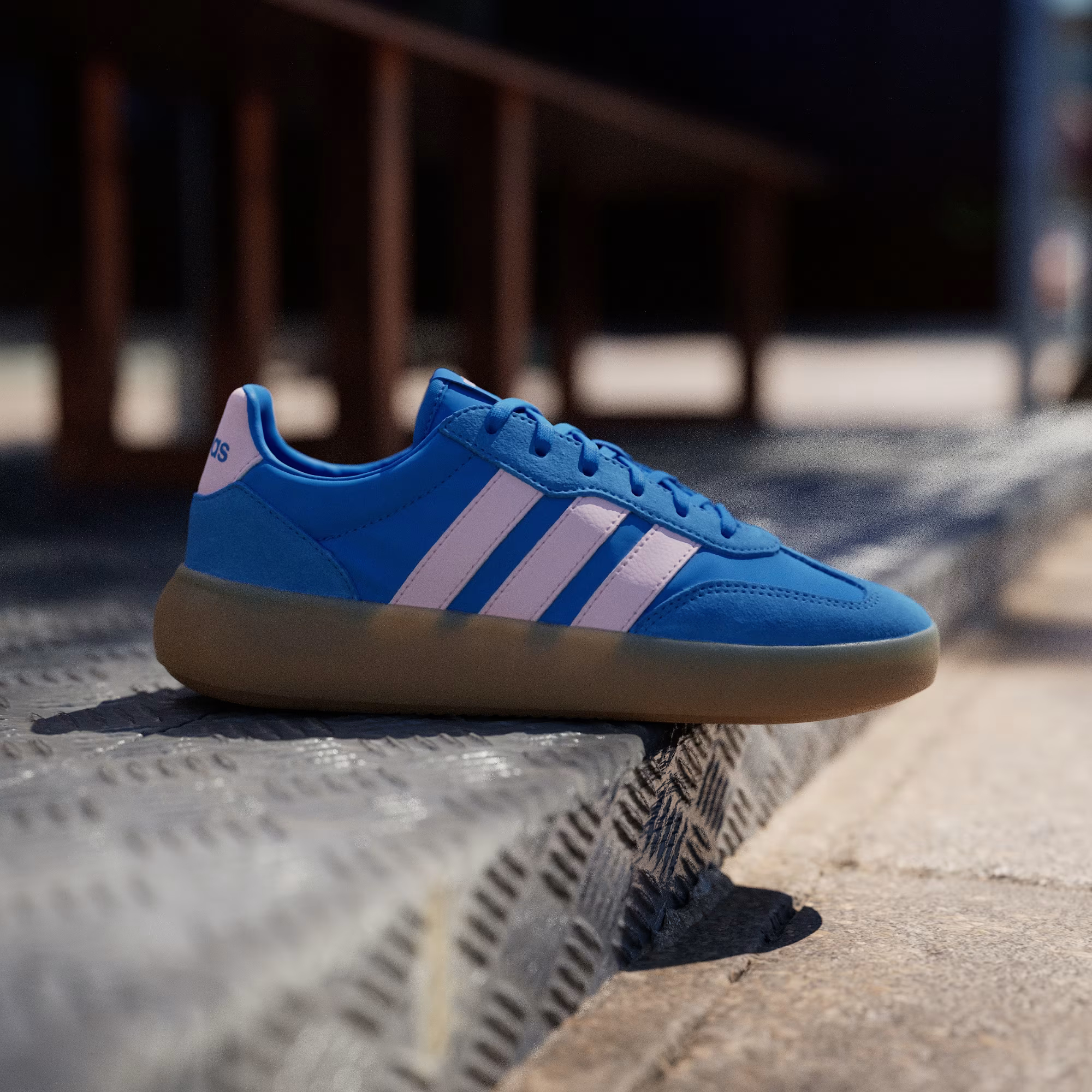 Кеды женские Adidas Barreda Decode IH1442 41 1/3 (7.5 UK) синие фото 
