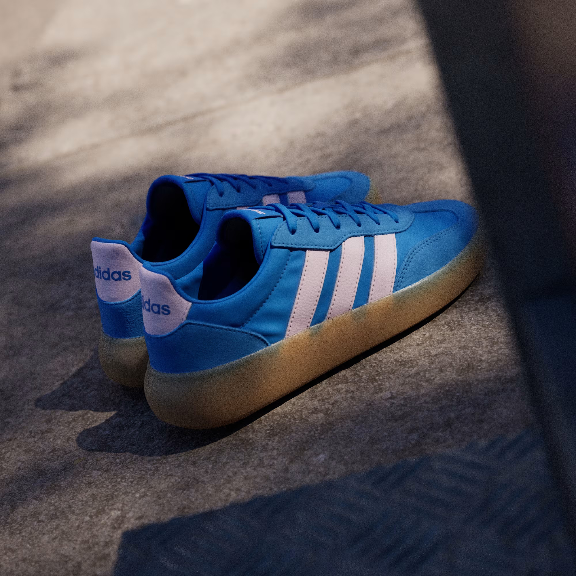 Кеды женские Adidas Barreda Decode IH1442 41 1/3 (7.5 UK) синие фото 