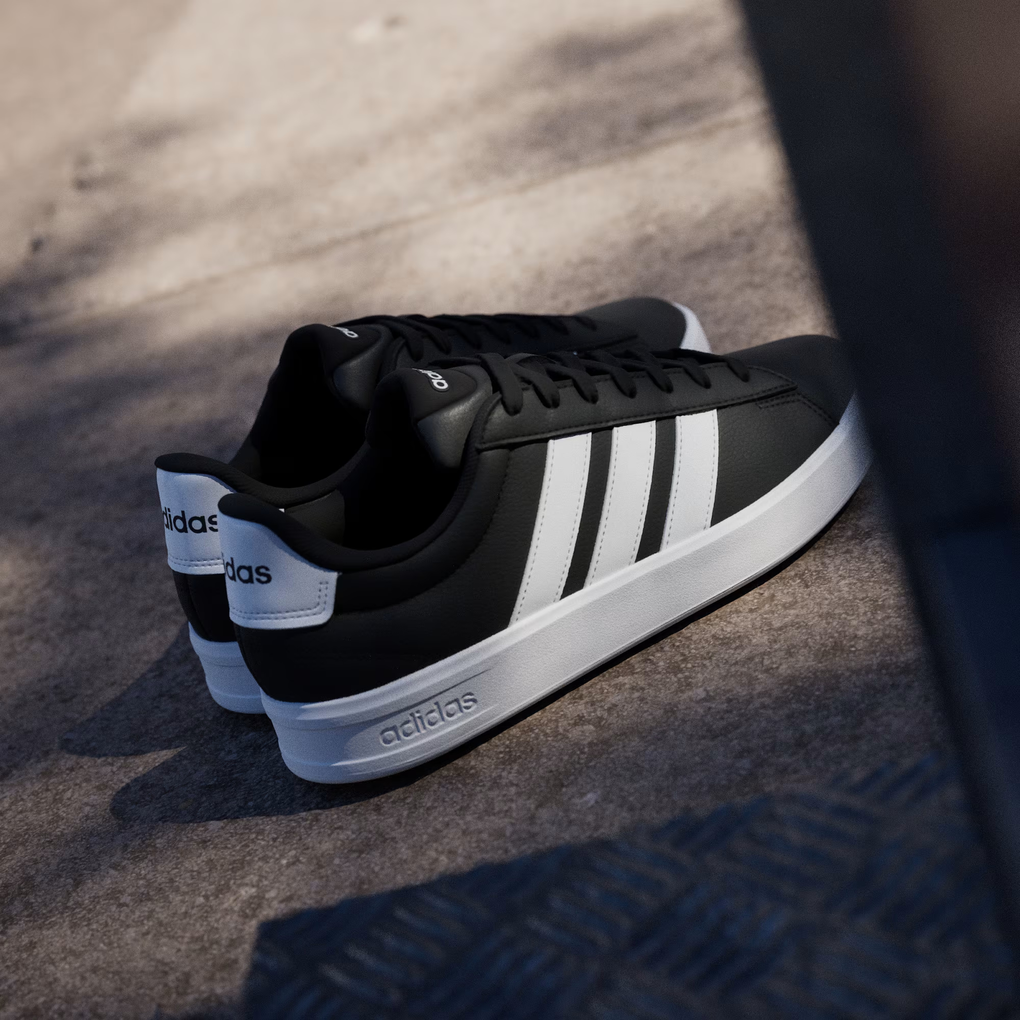 Кеды мужские Adidas Grand Court 3.0 IH1473 46 (11 UK) черные фото 12