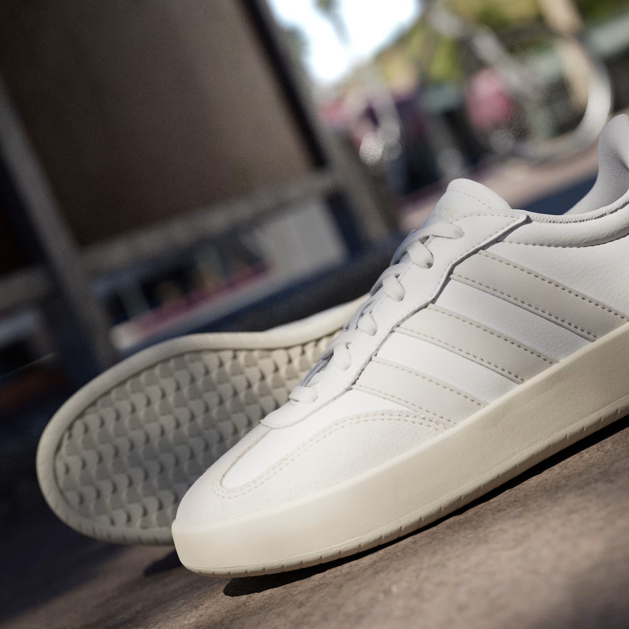 Кеды женские Adidas Barreda JP5957 39 1/3 (6 UK) белые фото 13