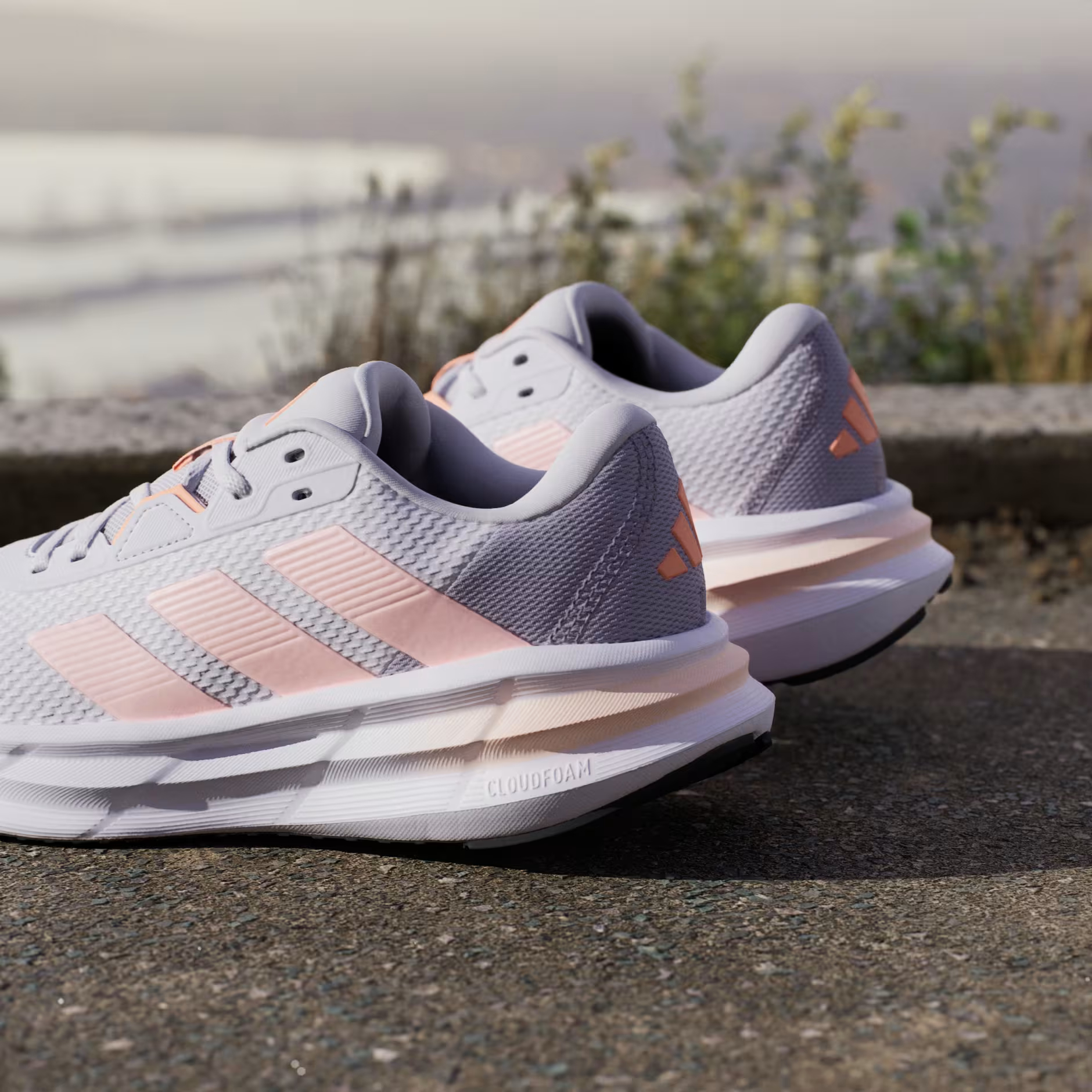 Кроссовки женские Adidas Galaxy 7 W JP6593 37 1/3 (4.5 UK) светло-серые фото 