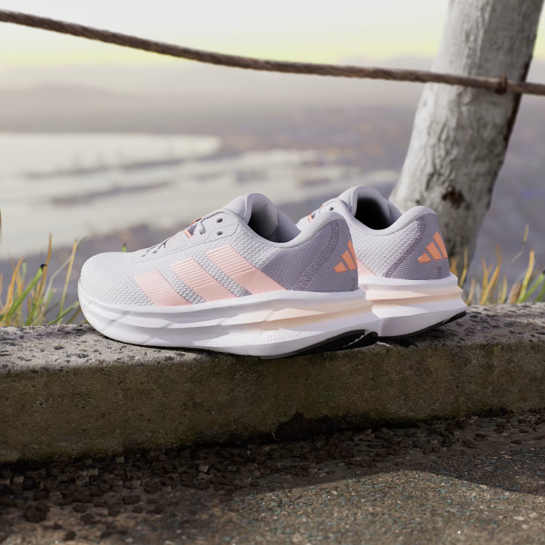 Кроссовки женские Adidas Galaxy 7 W JP6593 37 1/3 (4.5 UK) светло-серые фото 