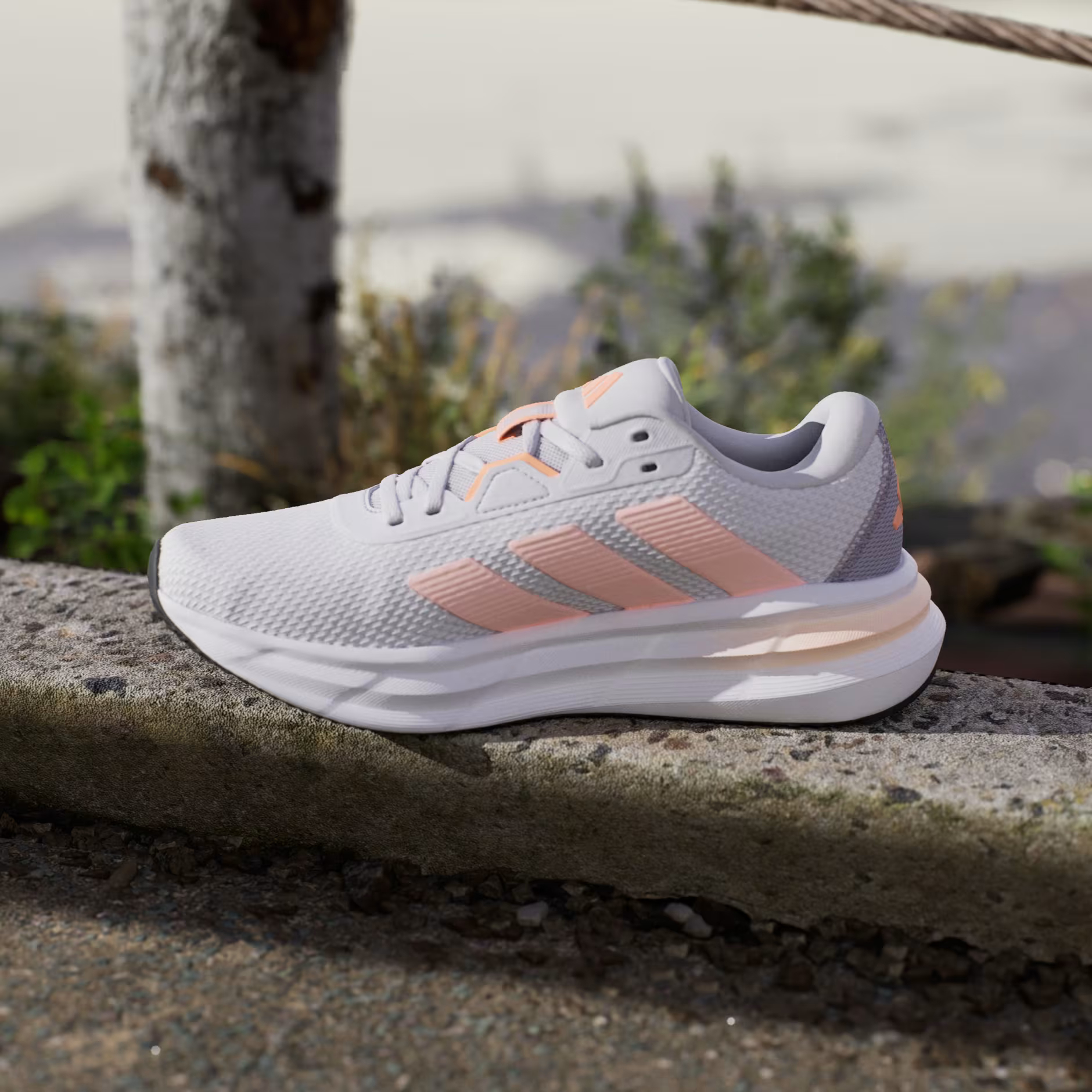 Кроссовки женские Adidas Galaxy 7 W JP6593 37 1/3 (4.5 UK) светло-серые фото 