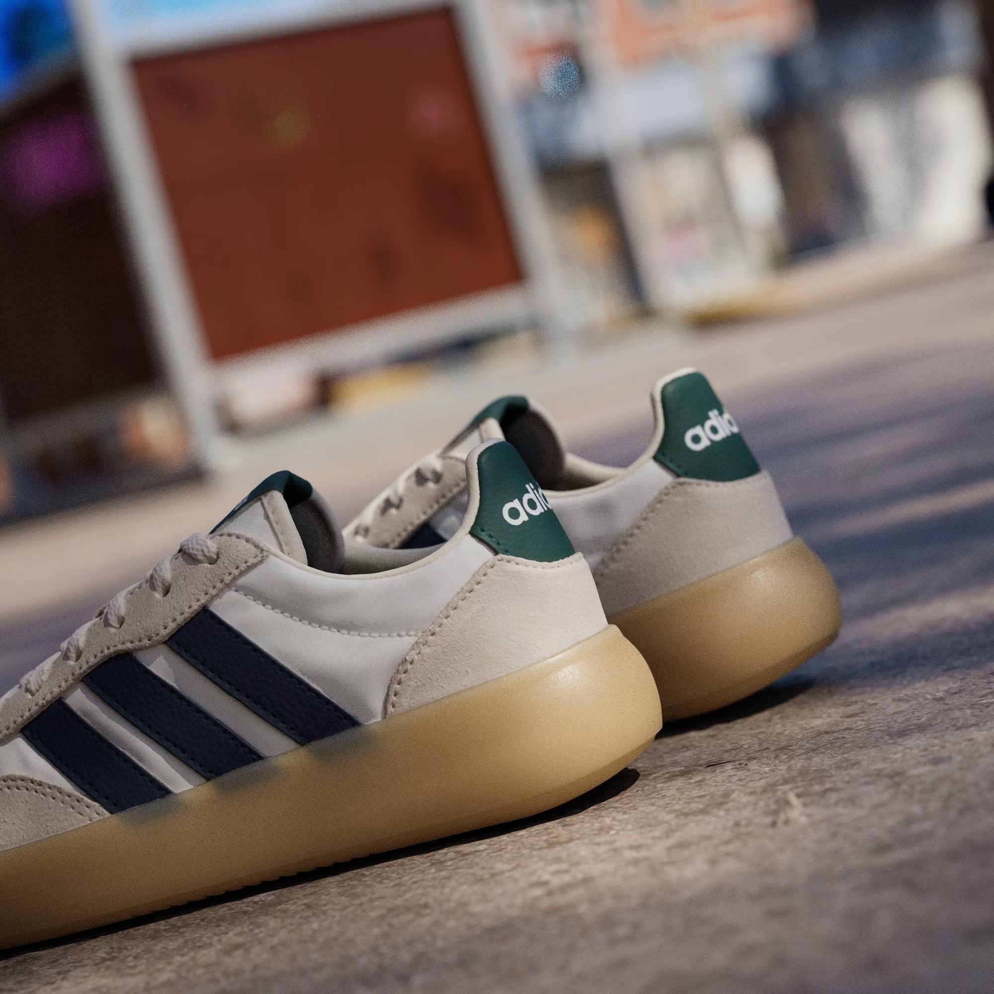 Кеды подростковые Adidas Barreda Decode J JP6729 40 (6.5 UK) молочные фото 15