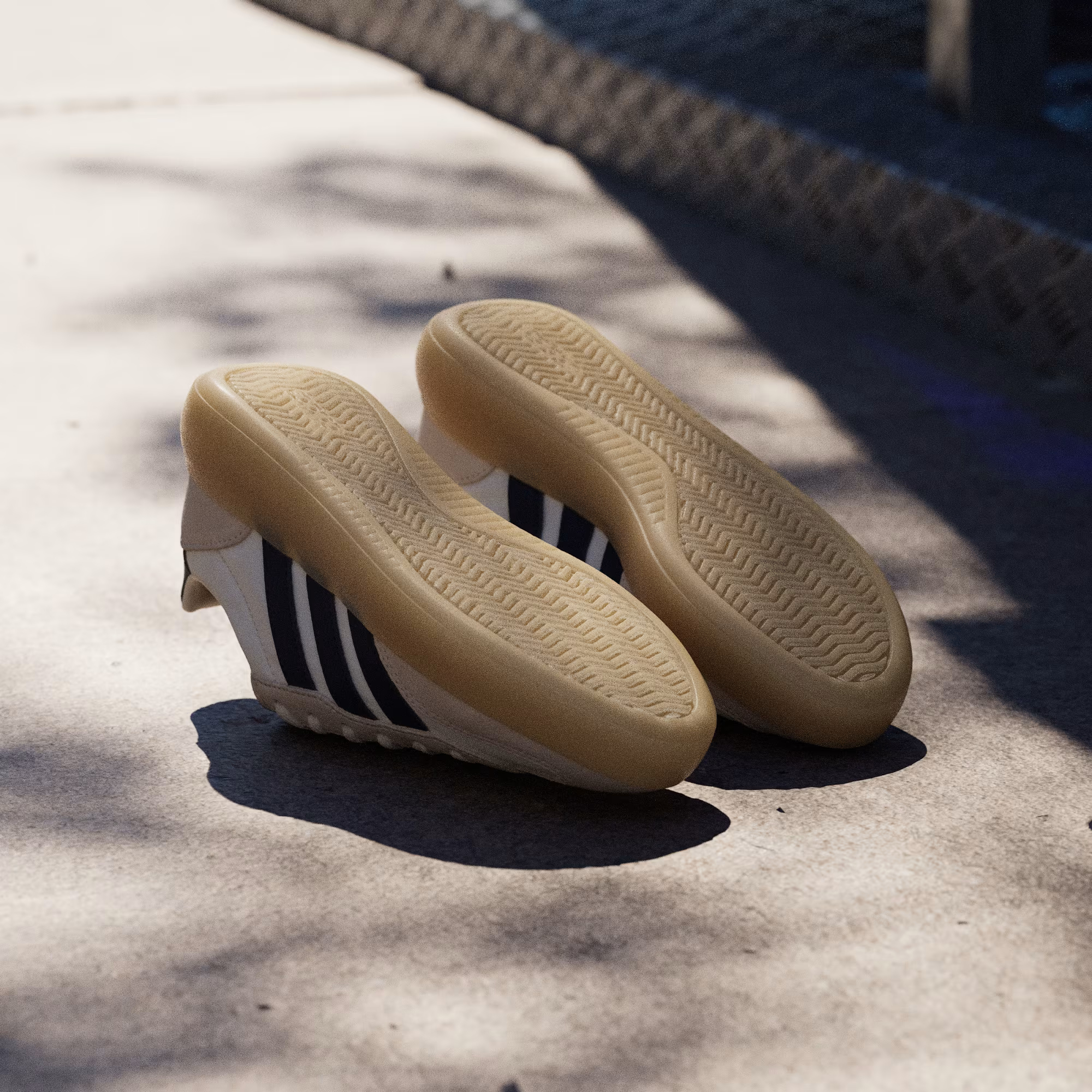 Кеды подростковые Adidas Barreda Decode J JP6729 39 1/3 (6 UK) молочные фото 11