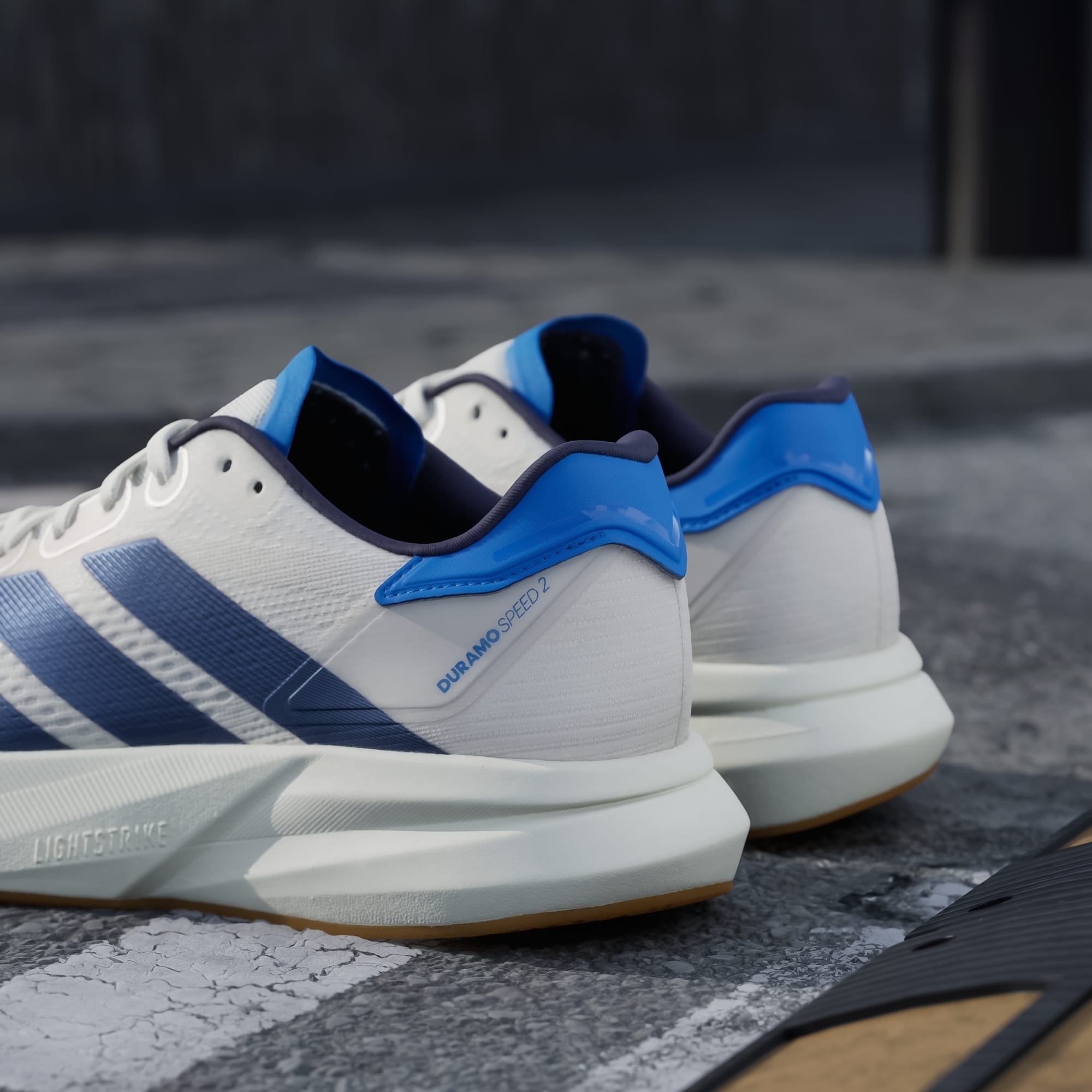 Кроссовки мужские Adidas Duramo Speed 2 M JP9223 40 (6.5 UK) молочные фото 