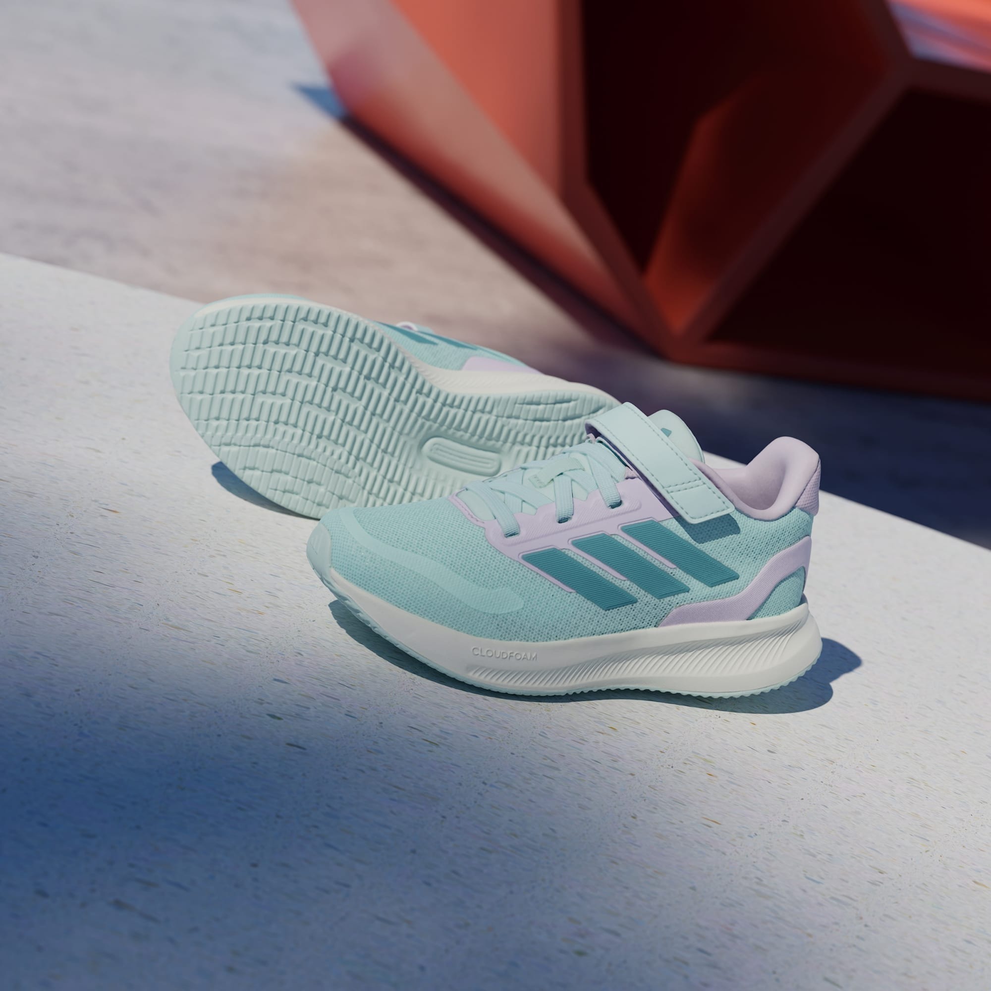Кроссовки детские для девочек Adidas Runfalcon 5 El C JP9403 29 (11K UK) мятные фото 