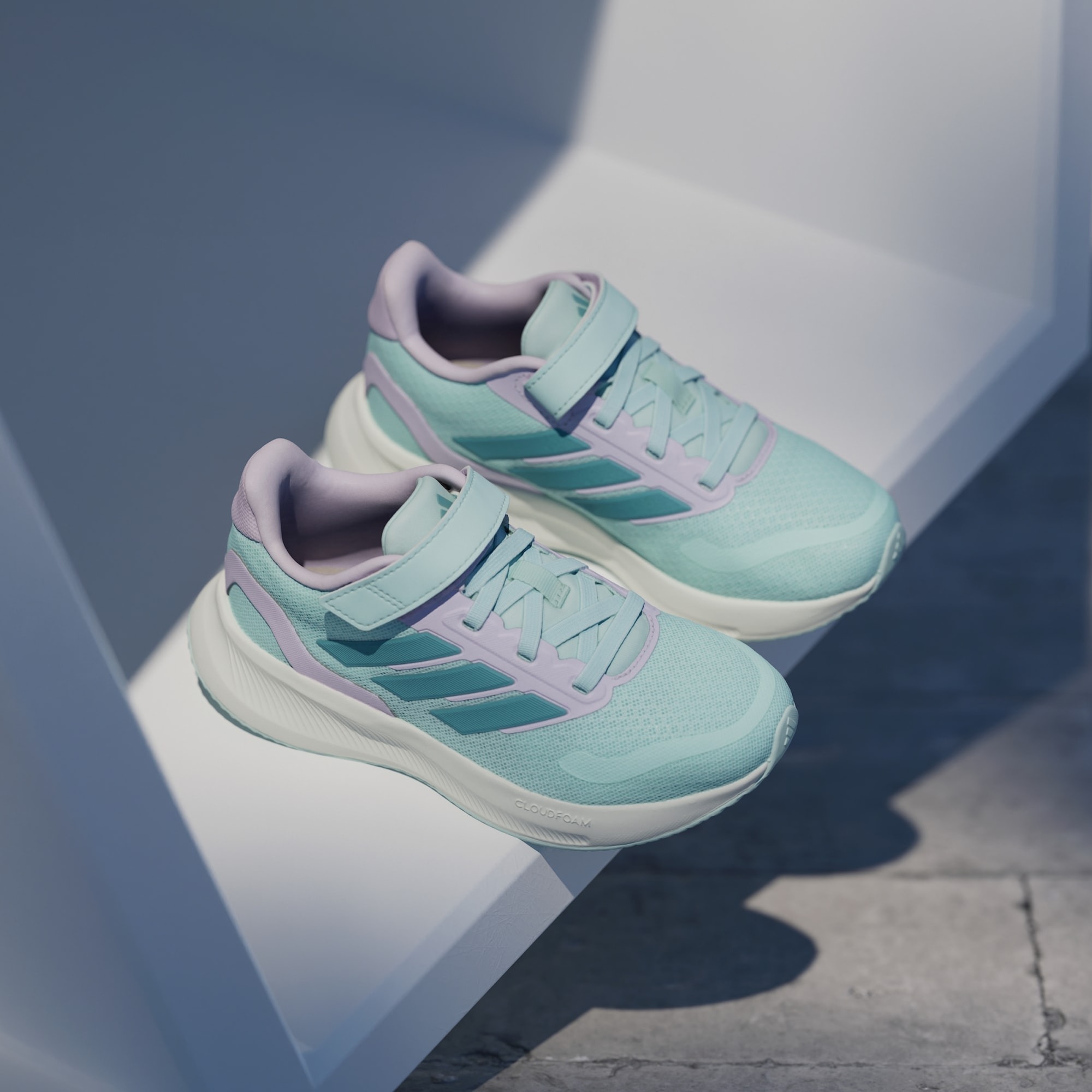 Кроссовки детские для девочек Adidas Runfalcon 5 El C JP9403 32 (13.5K UK) мятные фото 