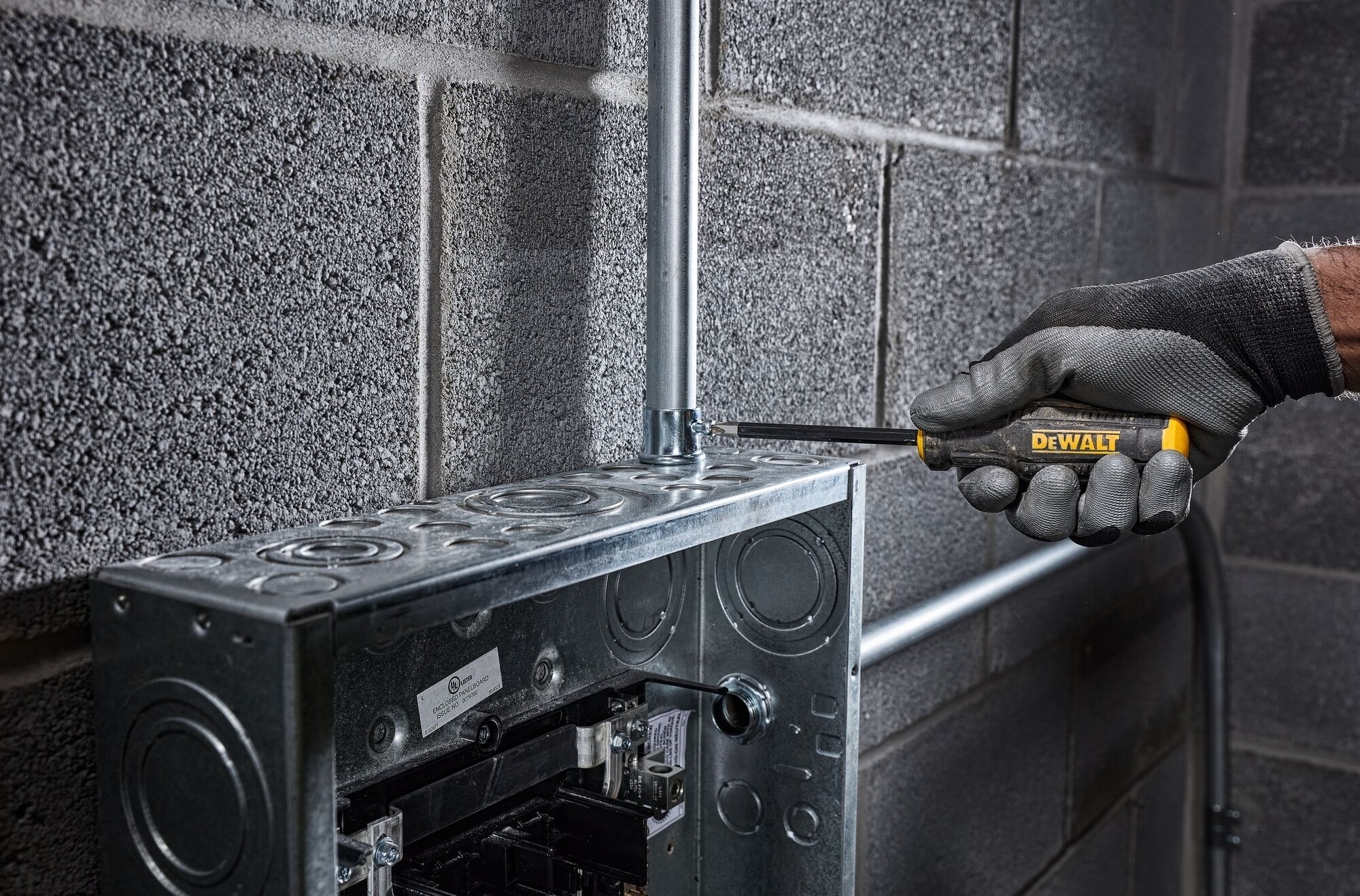 Отвертки DeWALT TOUGHSERIES MAX FIT, SL, PH, SQ, набор 8шт (DWHT65102-0) фото 3