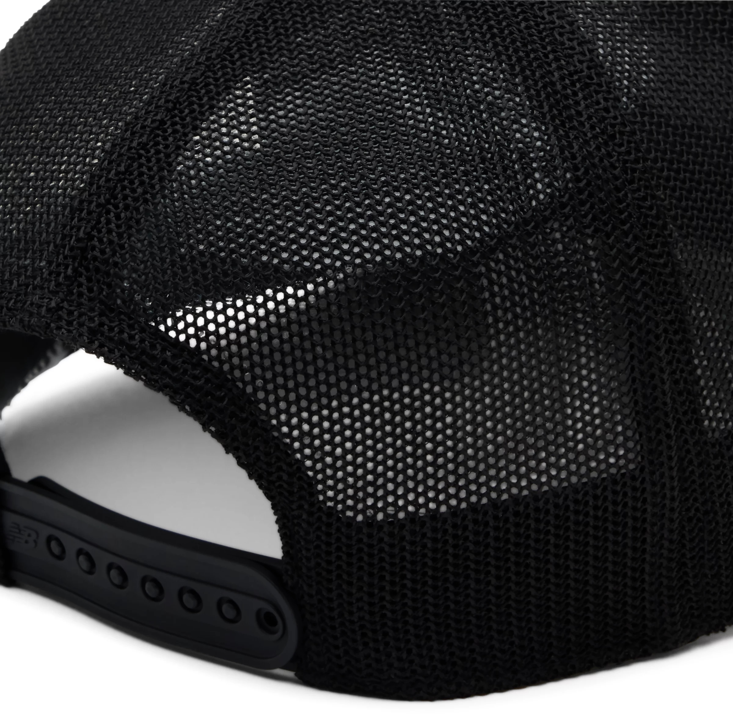 Кепка New Balance 47 Brrr Trucker AC4261NBK One size черная фото 4