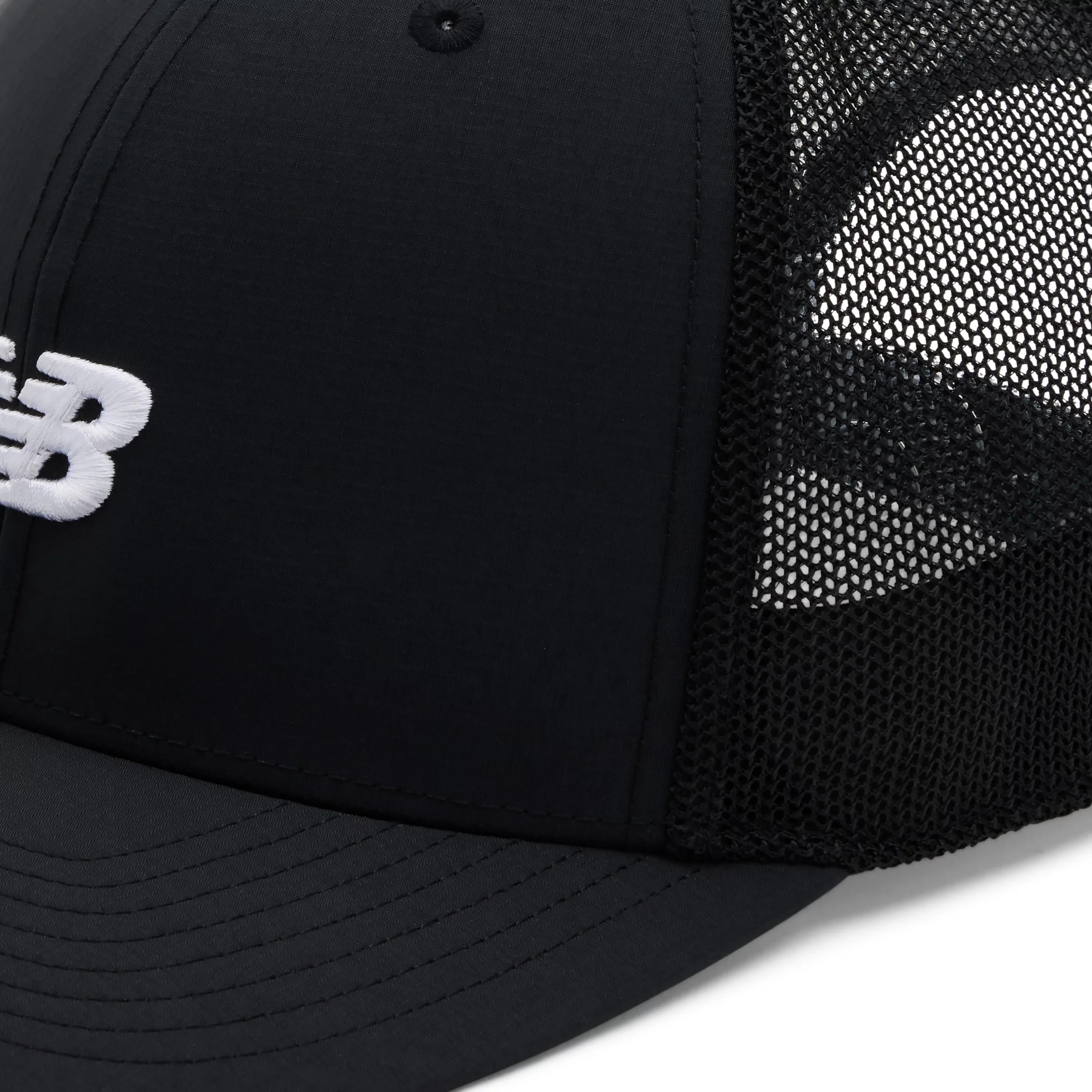 Кепка New Balance 47 Brrr Trucker AC4261NBK One size черная фото 3