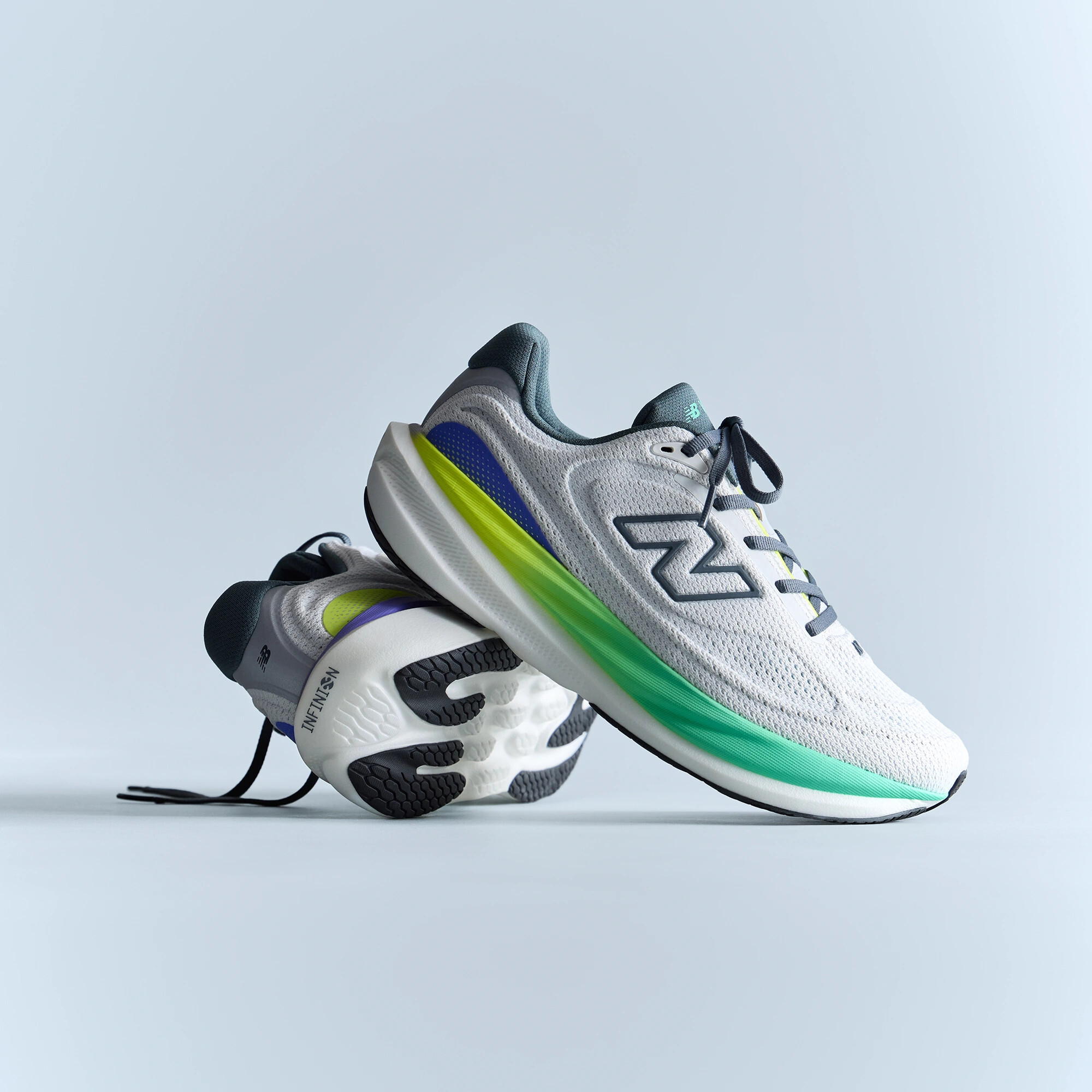 Кроссовки мужские New Balance 1080v15 M10808MP 44 (10 US) белые/зеленые фото 