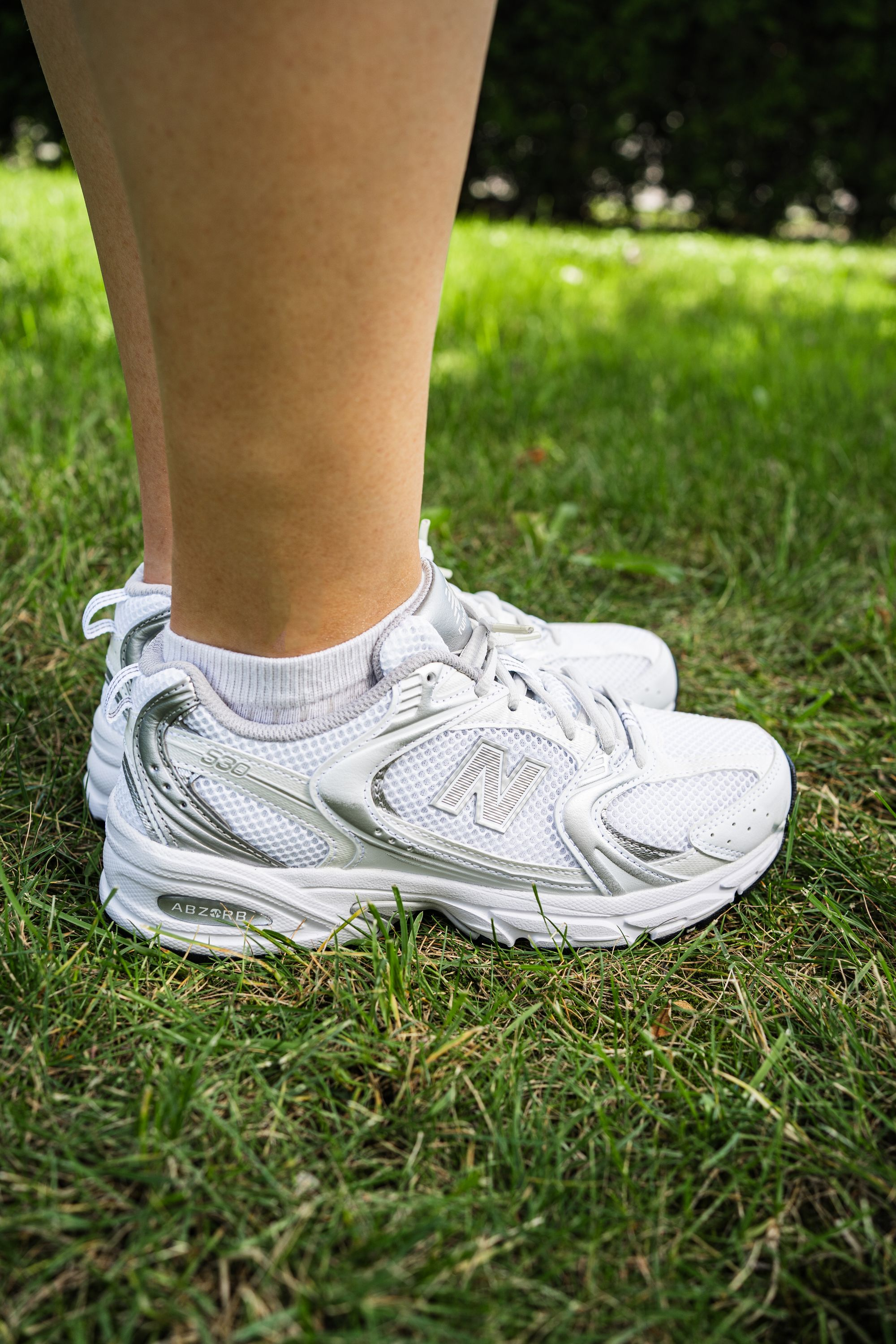 Кроссовки женские New Balance 530 MR530EMA 40,5 (7,5 US) белые фото 