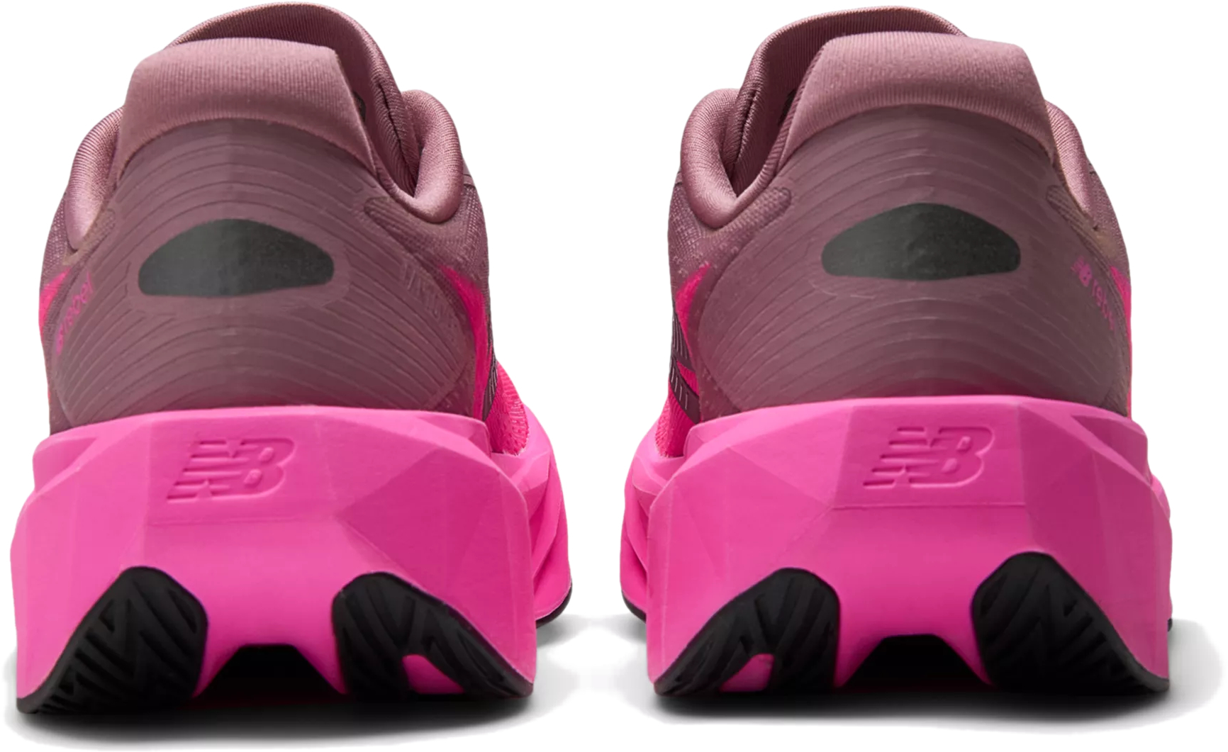 Кроссовки женские New Balance FuelCell Rebel v5 WFCX70N 39 (8 US) розовые фото 