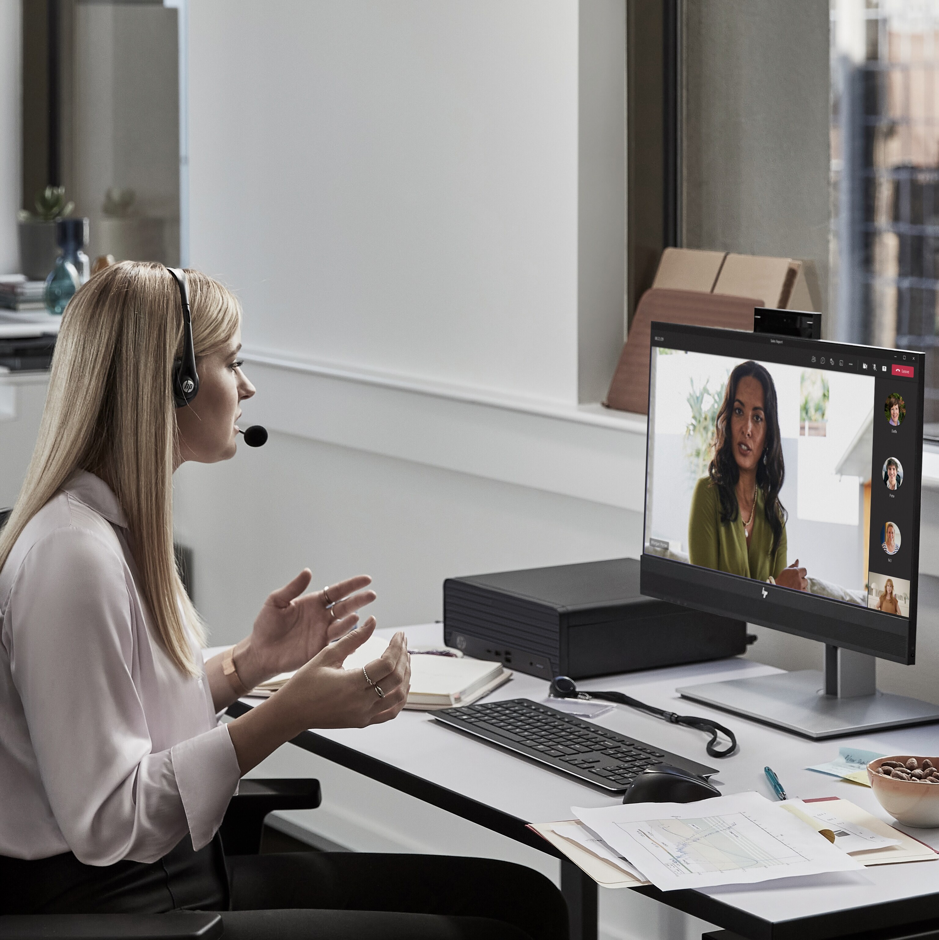 Неттоп HP Pro Small Form Factor 400 G9 Desktop PC (99Q56ET) фото 