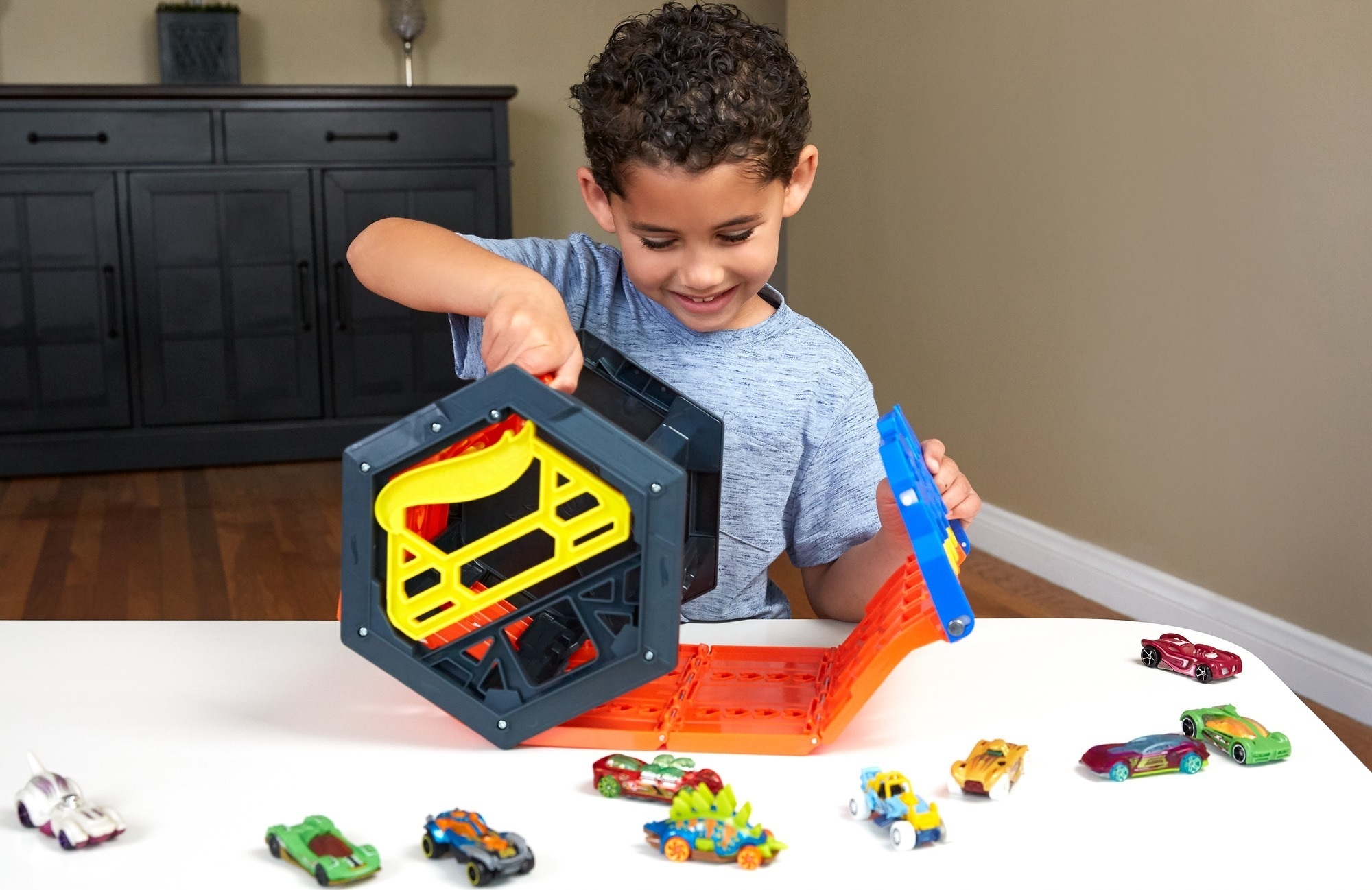 Трек Hot Wheels Перегони (GYX11)фото5