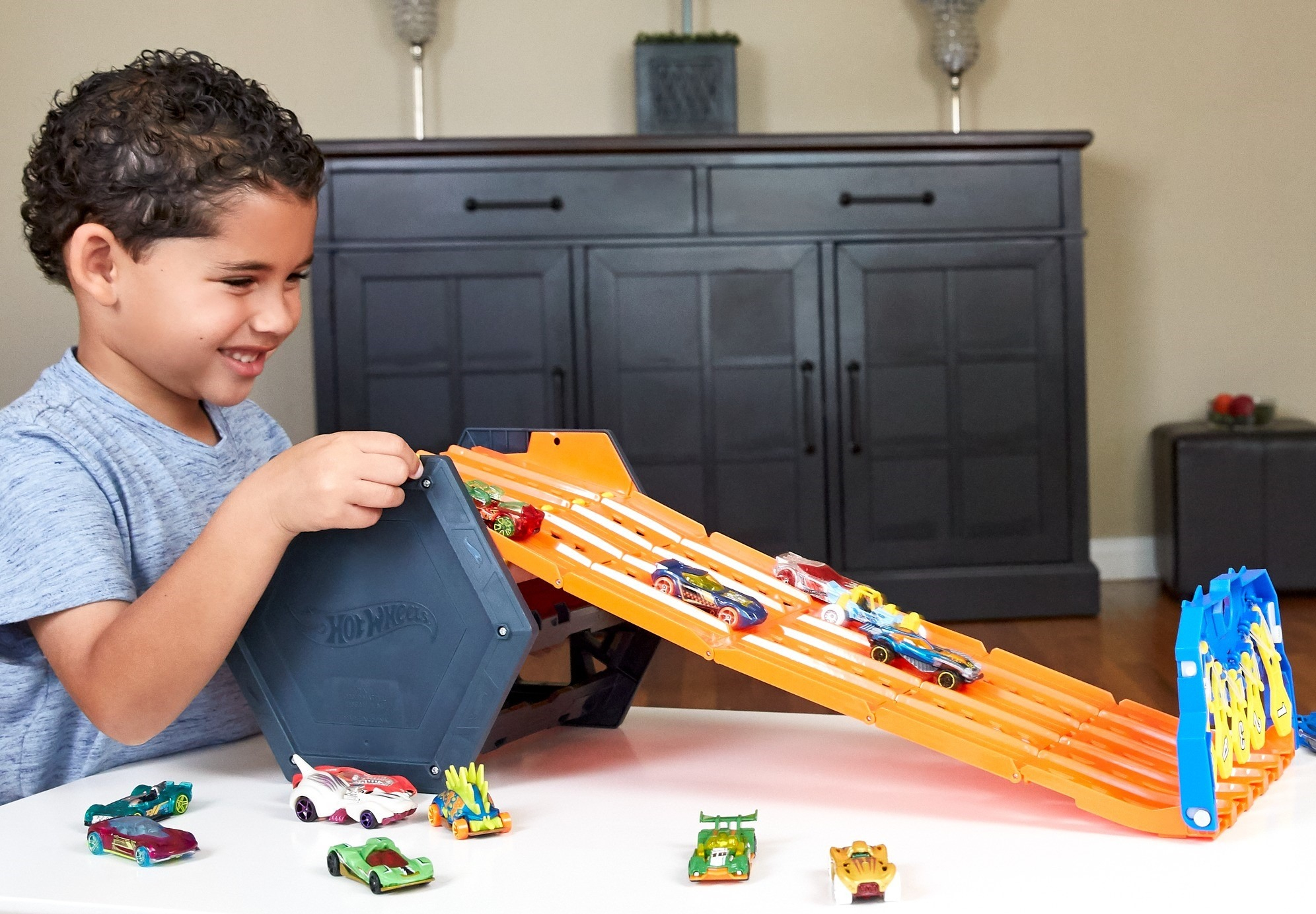 Трек Hot Wheels Перегони (GYX11)фото6