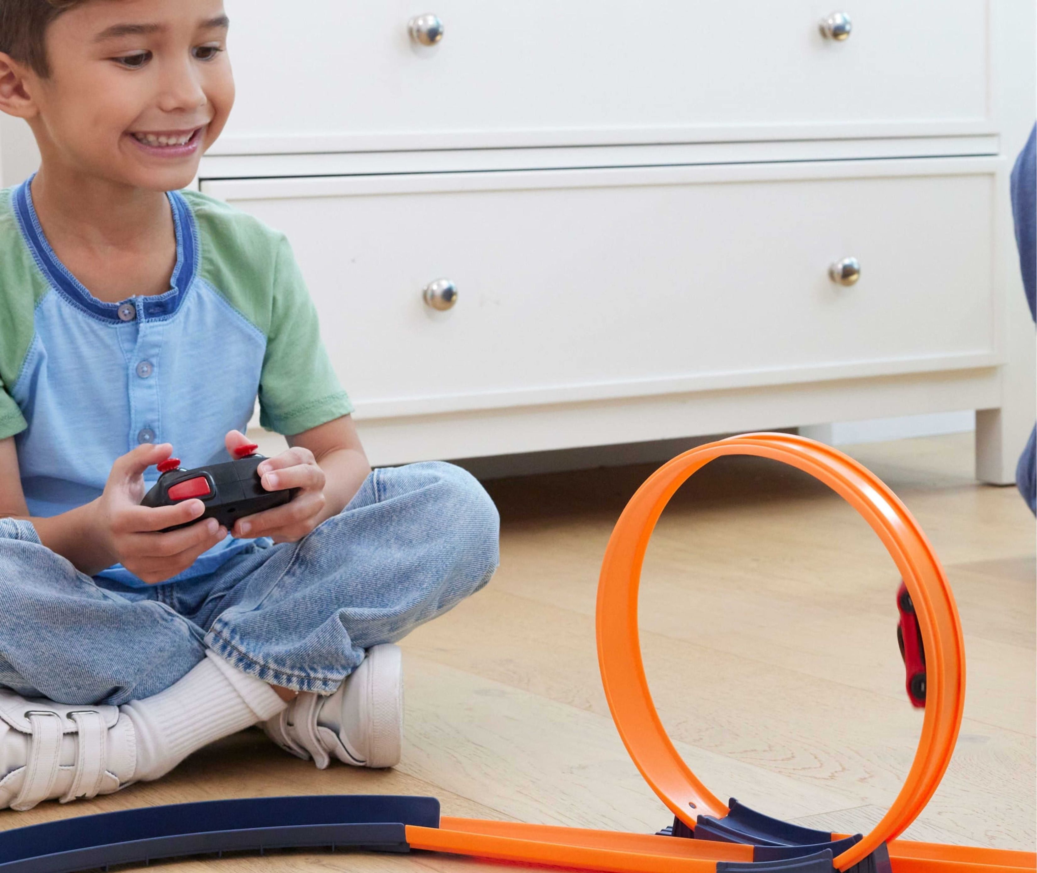 Машинка Hot Wheels на радіокеруванні Ferrari SF90 Stradale Assetto Fiorano 1:64 (JGD09)фото