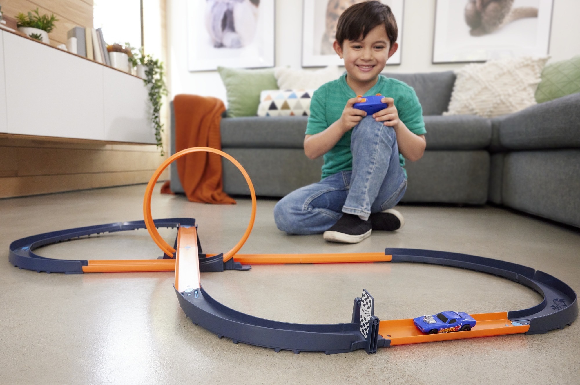 Набір трековий Hot Wheels з машинкою 1:64 на радіокеруванні Speed Challenge 1:64 (HXX45)фото6