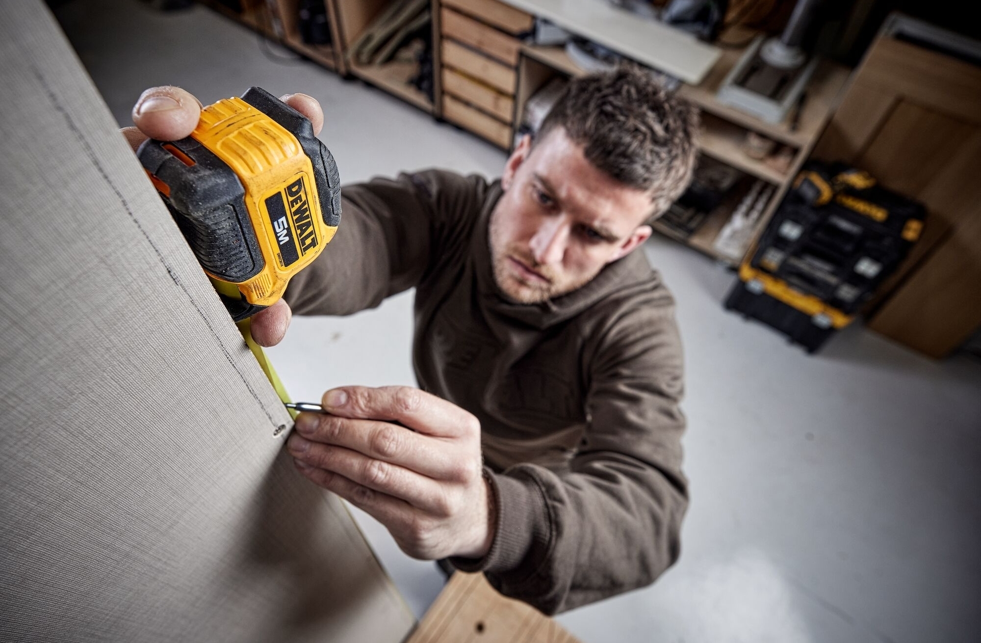 Рулетка DeWALT COMPACT, 5мх28мм (DWHT38114-0)фото4