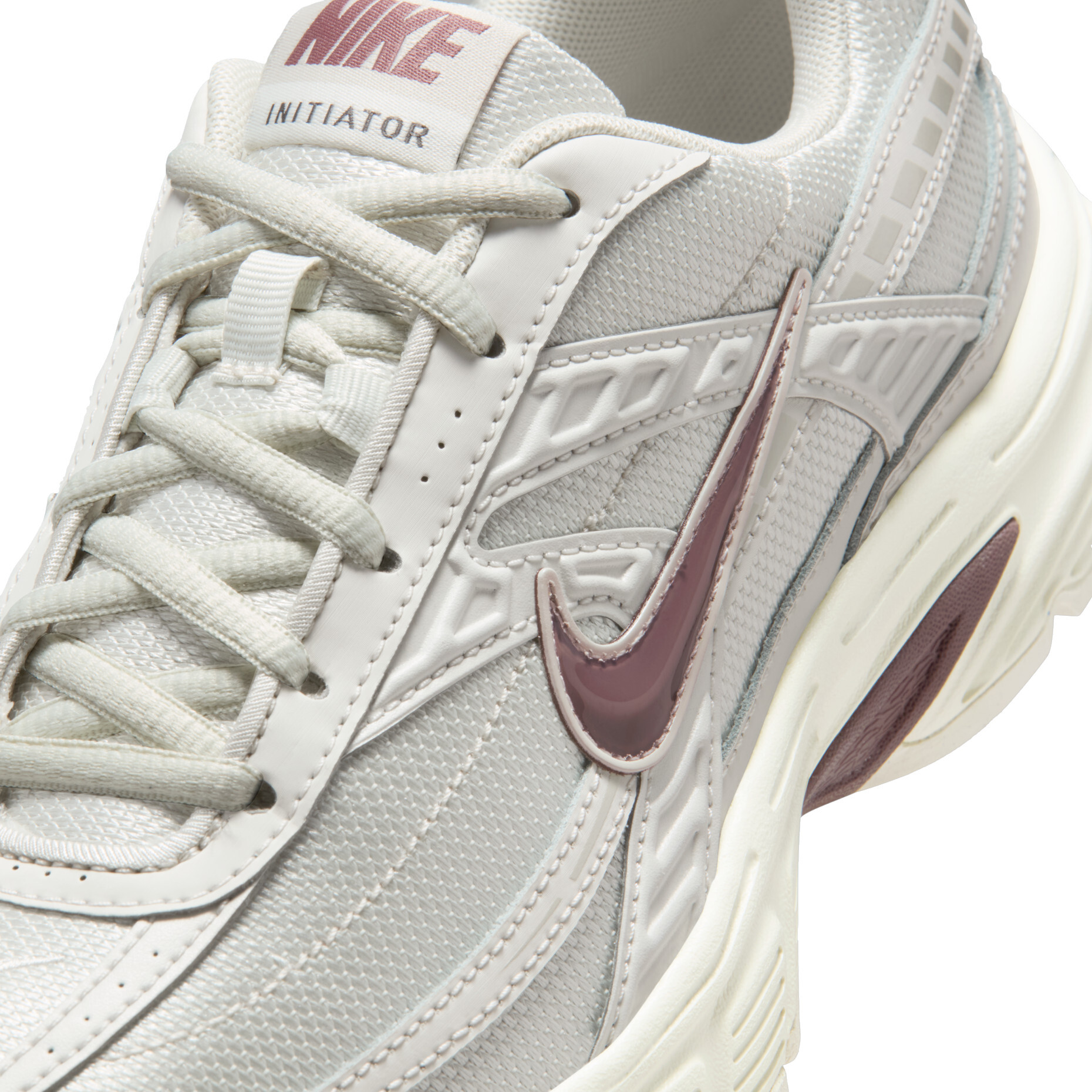 Кроссовки женские Nike Wmns Initiator 394053-007 36 (5,5 US) молочные фото 6