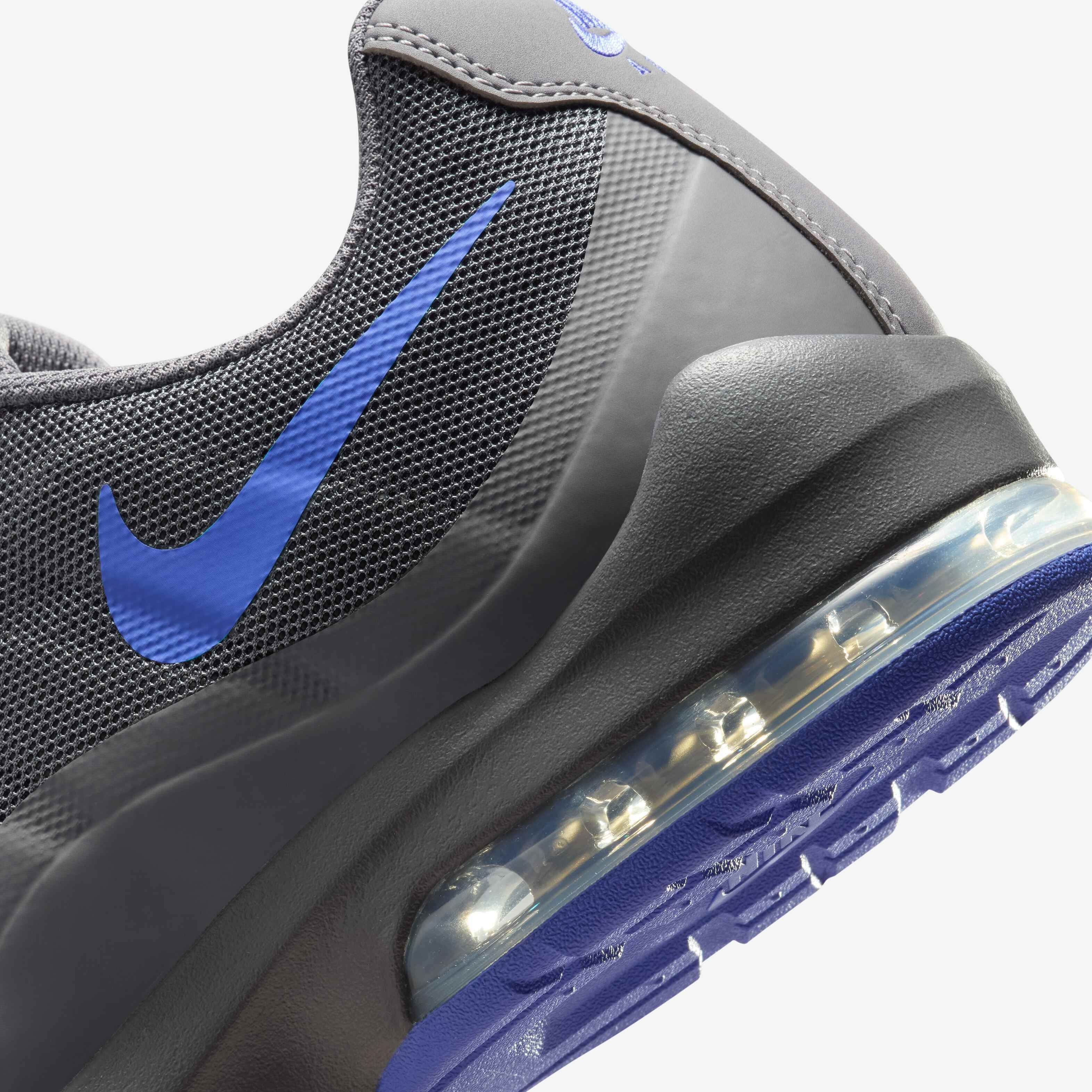 Кроссовки мужские Nike Air Max Invigor 749680-007 41 (8 US) серые фото 