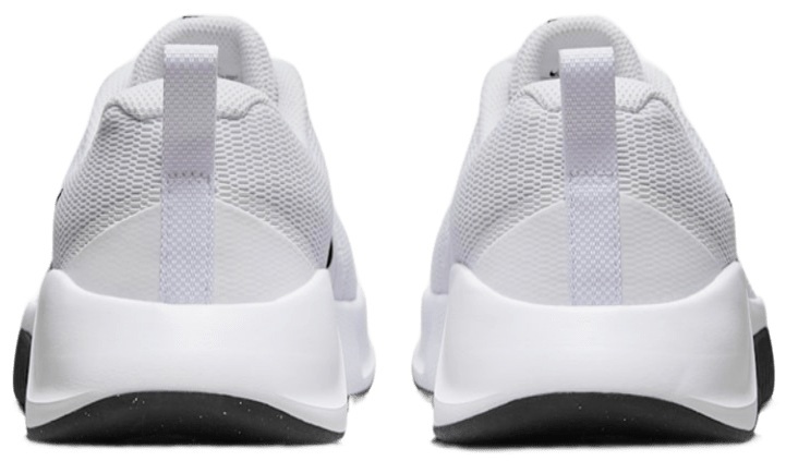 Кроссовки мужские Nike M Mc Trainer 3 FQ1831-100 41 (8 US) белые фото 5